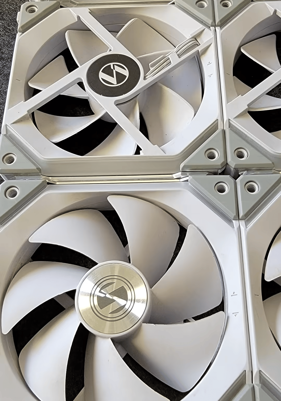 Lian Li UNI SL120 Case fans (9) White