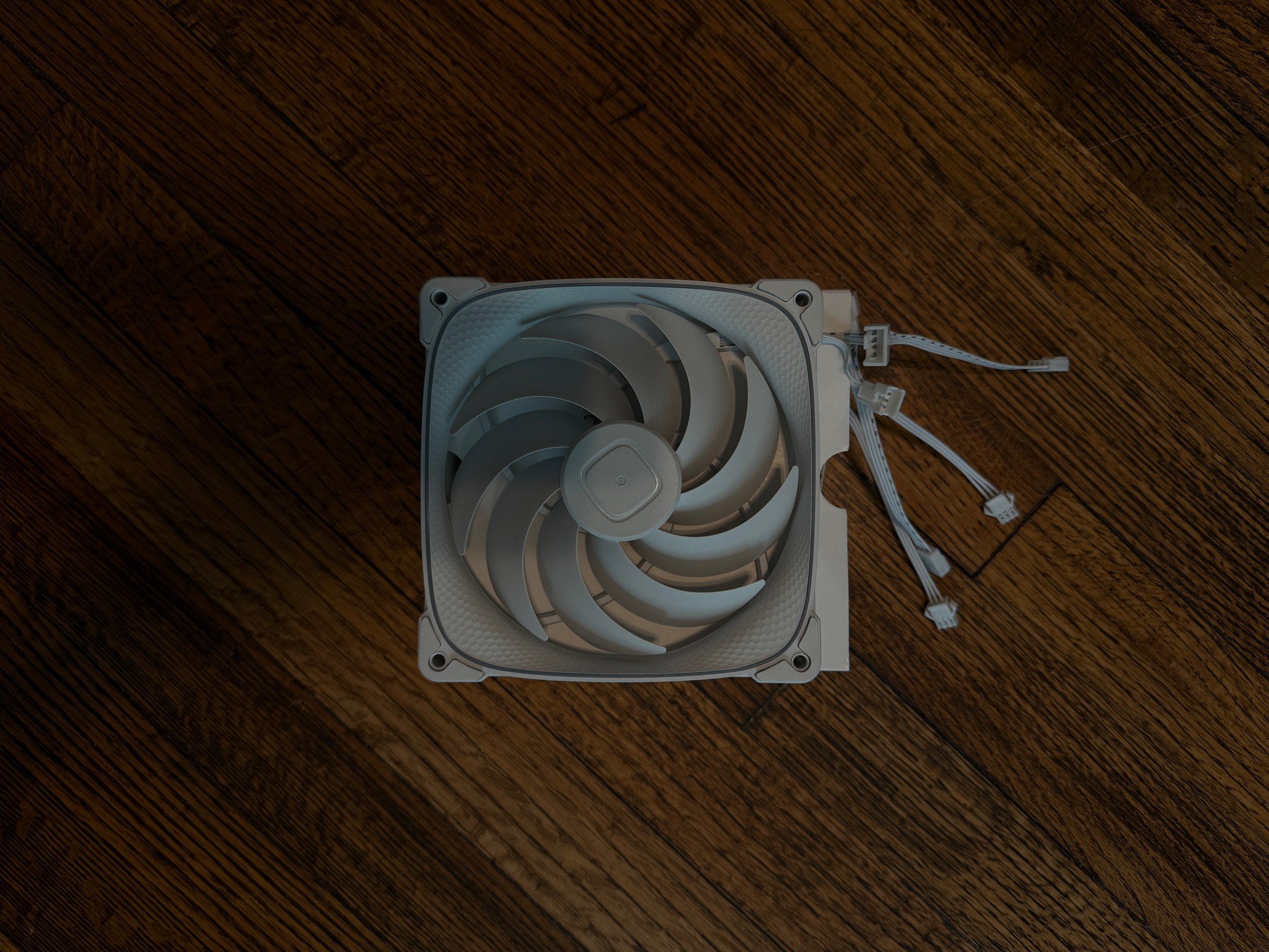ON SALE! 3-Pack Squama 2503-14W 140mm Case Fans - NO SCREWS OR ARGB CABLE!