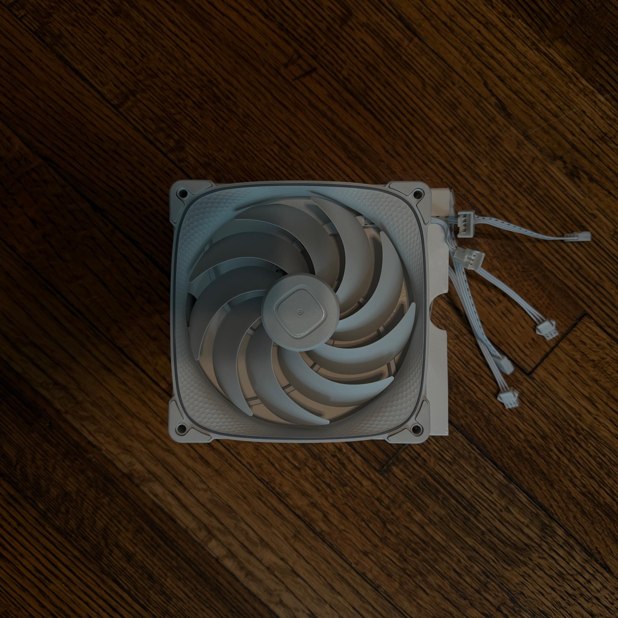 ON SALE! 3-Pack Squama 2503-14W 140mm Case Fans - NO SCREWS OR ARGB CABLE!