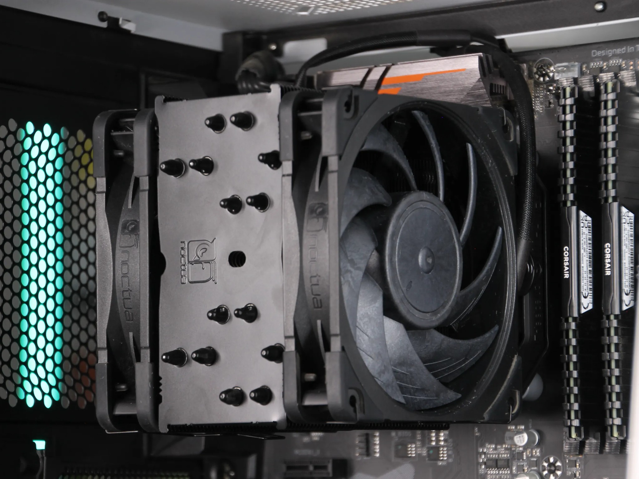 Noctua NH-U12A chromax.black CPU Cooler