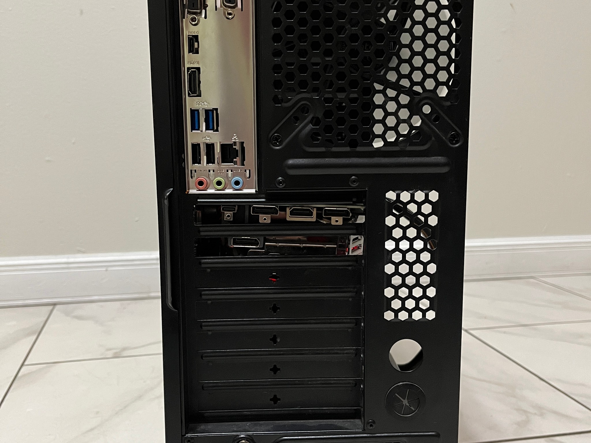 NVIDIA RTX 2070, Intel i7-7700, 16GB RAM, 3.1TB Storage - Gaming PC w/Wi-Fi, BT