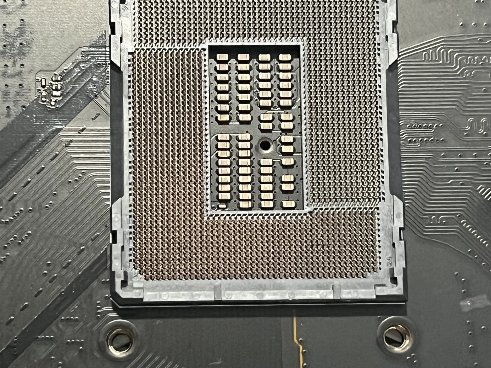 INTEL CORE I9-13900K W/ MSI MPG Z790 CARBON WIFI and INTEL CONTACT FRAME