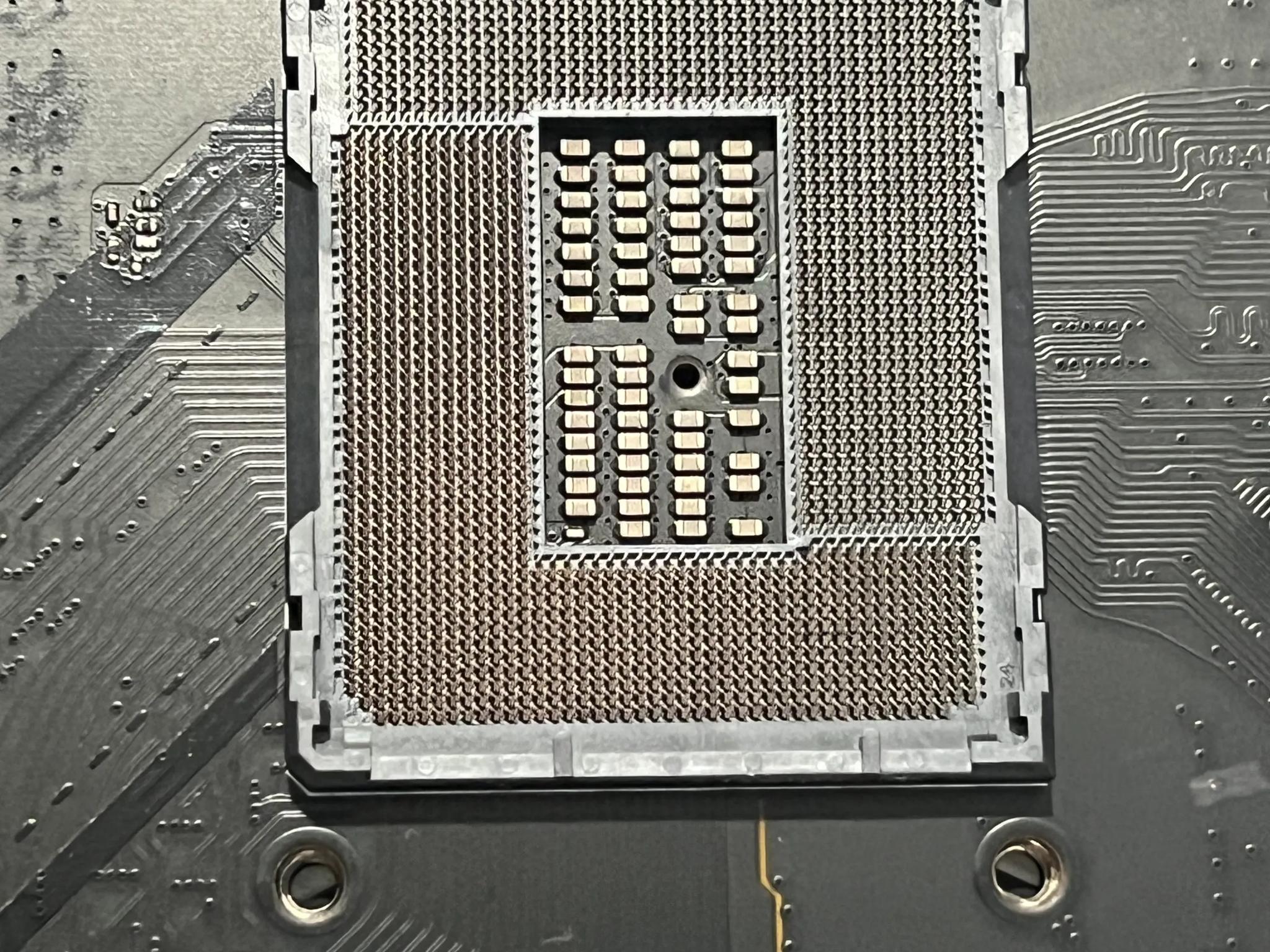 INTEL CORE I9-13900K W/ MSI MPG Z790 CARBON WIFI and INTEL CONTACT FRAME
