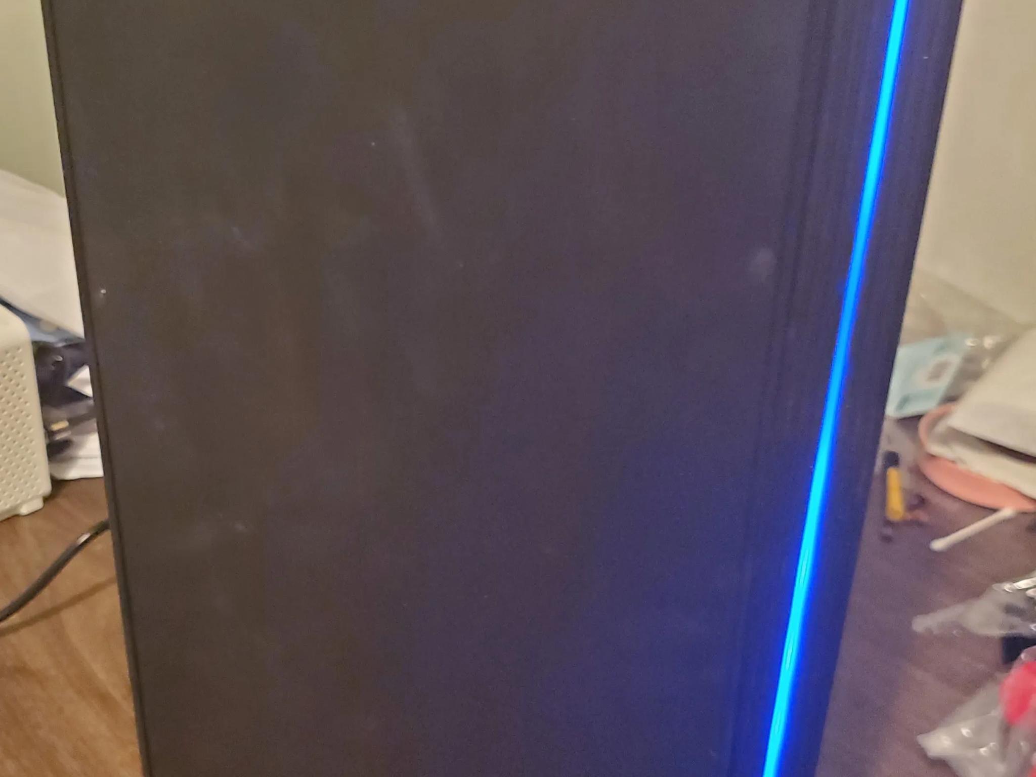 High End Gaming PC (i5-9600KF + Radeon RX Vega 56) SPECS AND BENCHMARKS IN DESCRIPTION! 