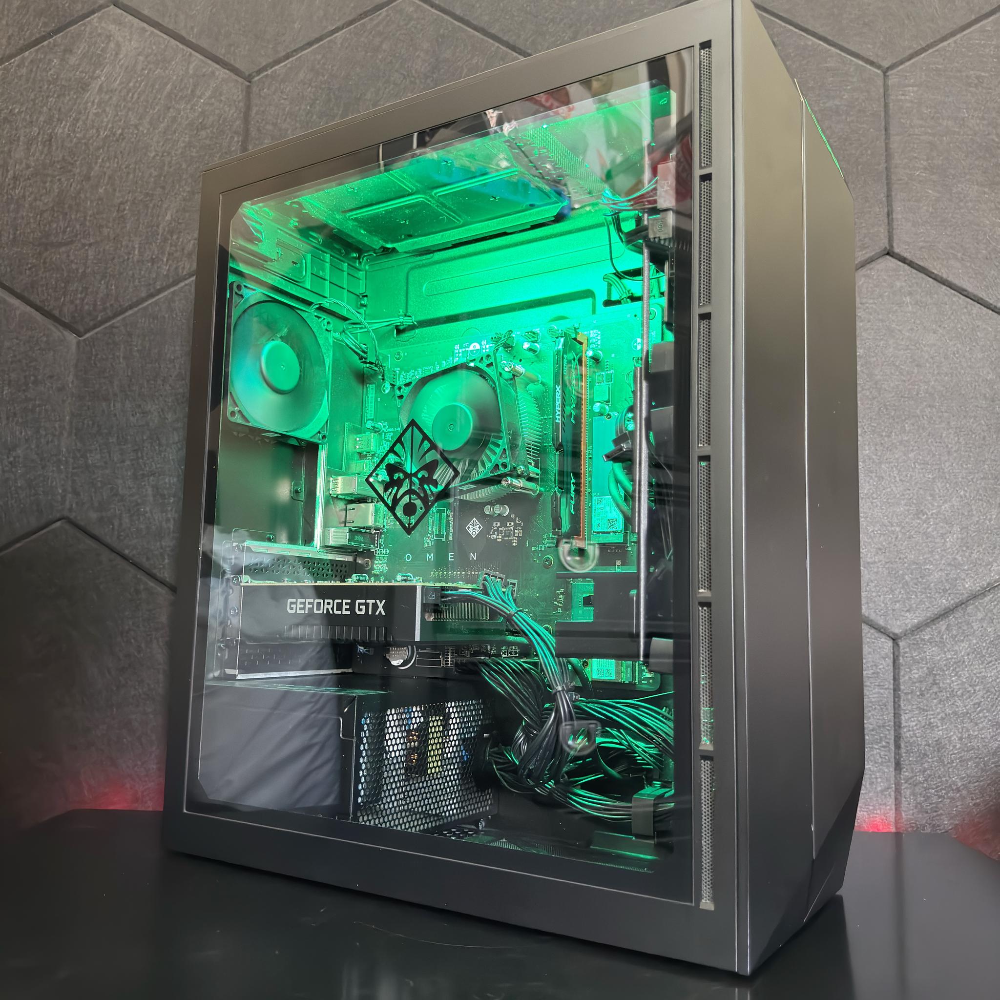 GTX 1660 Ti, i7-9700, 16GB RAM, 256GB SSD + 1TB HDD, Wi-Fi Gaming PC