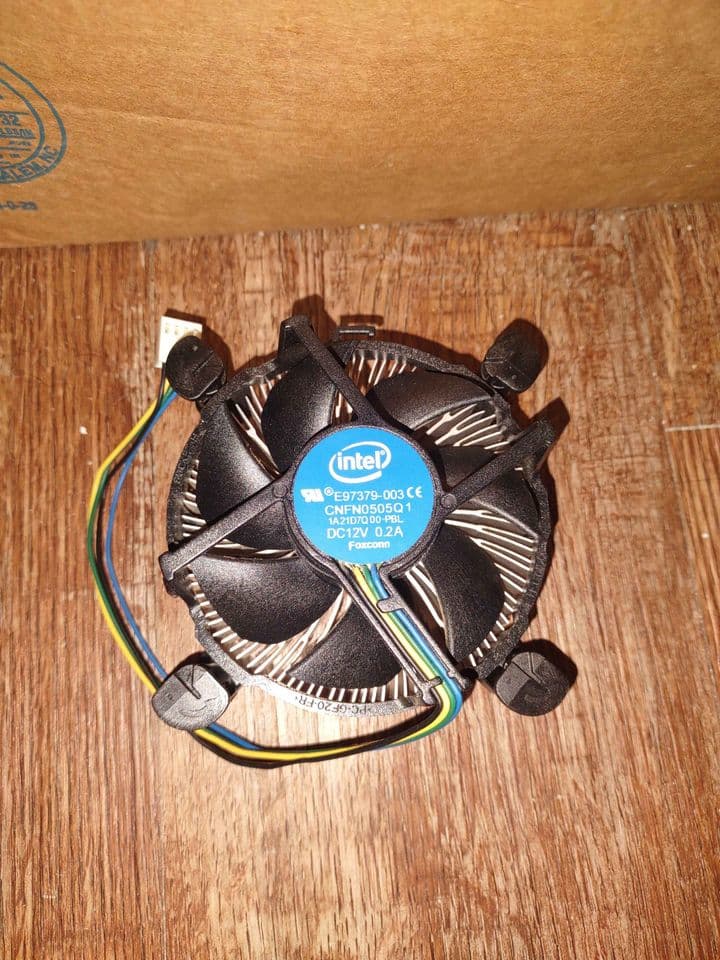 Intel i5 10400F with CPU fan // Pc parts // CPU