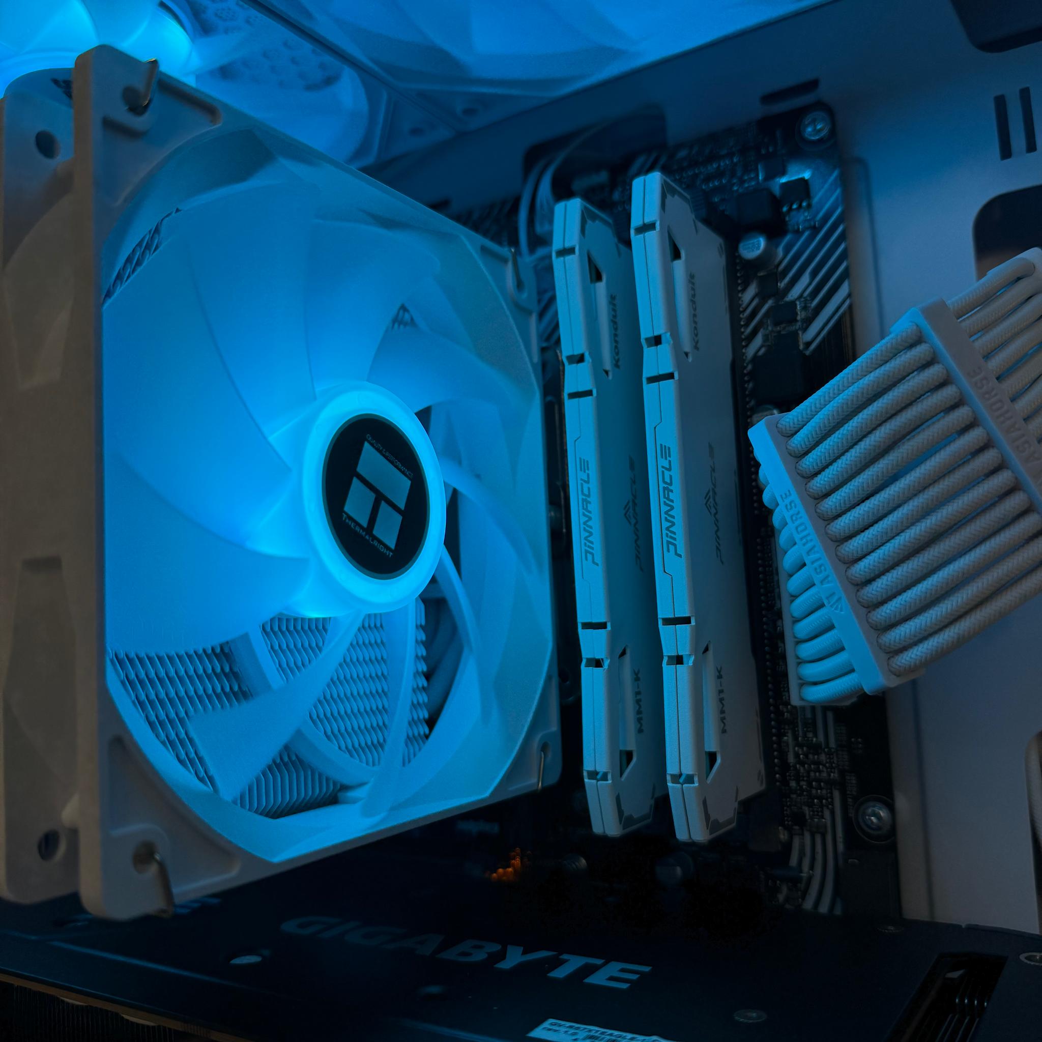 🧊ICE🧊-Mid Range Gaming PC-Ryzen 5 3600X-RX 6700 xt-1TB SSD-16GB Ram