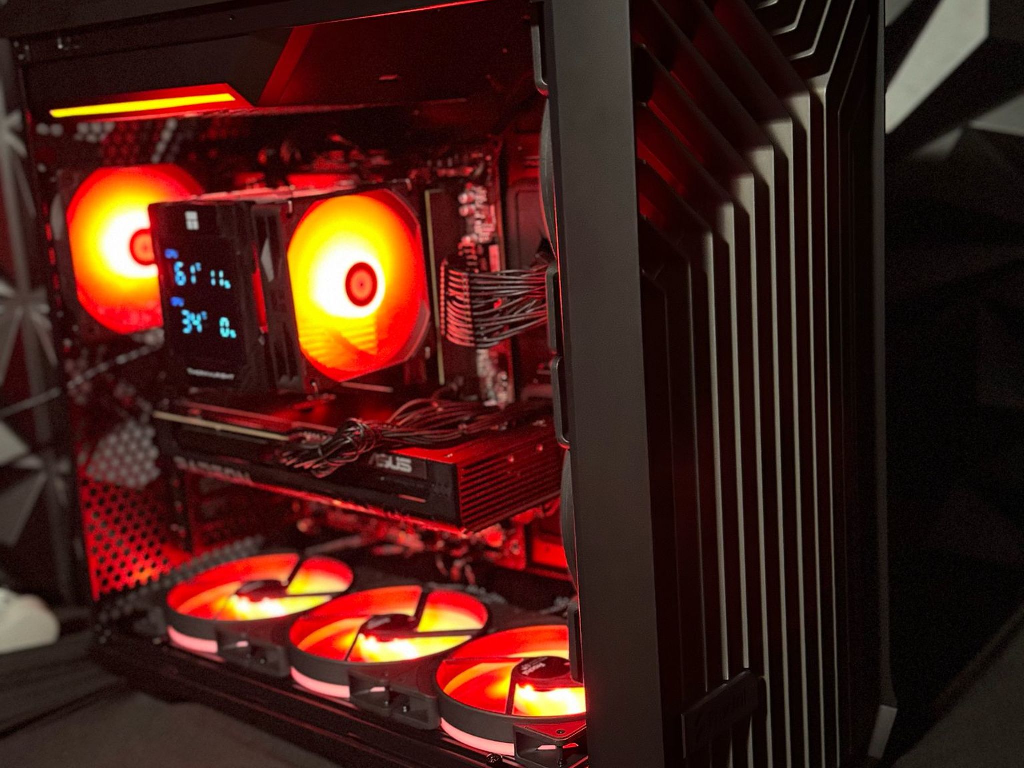 ⚡Power 9797 ⚡ Ryzen 7 9700X | RX 9070XT| 32 GB DDR5|2.5 TB NVMe