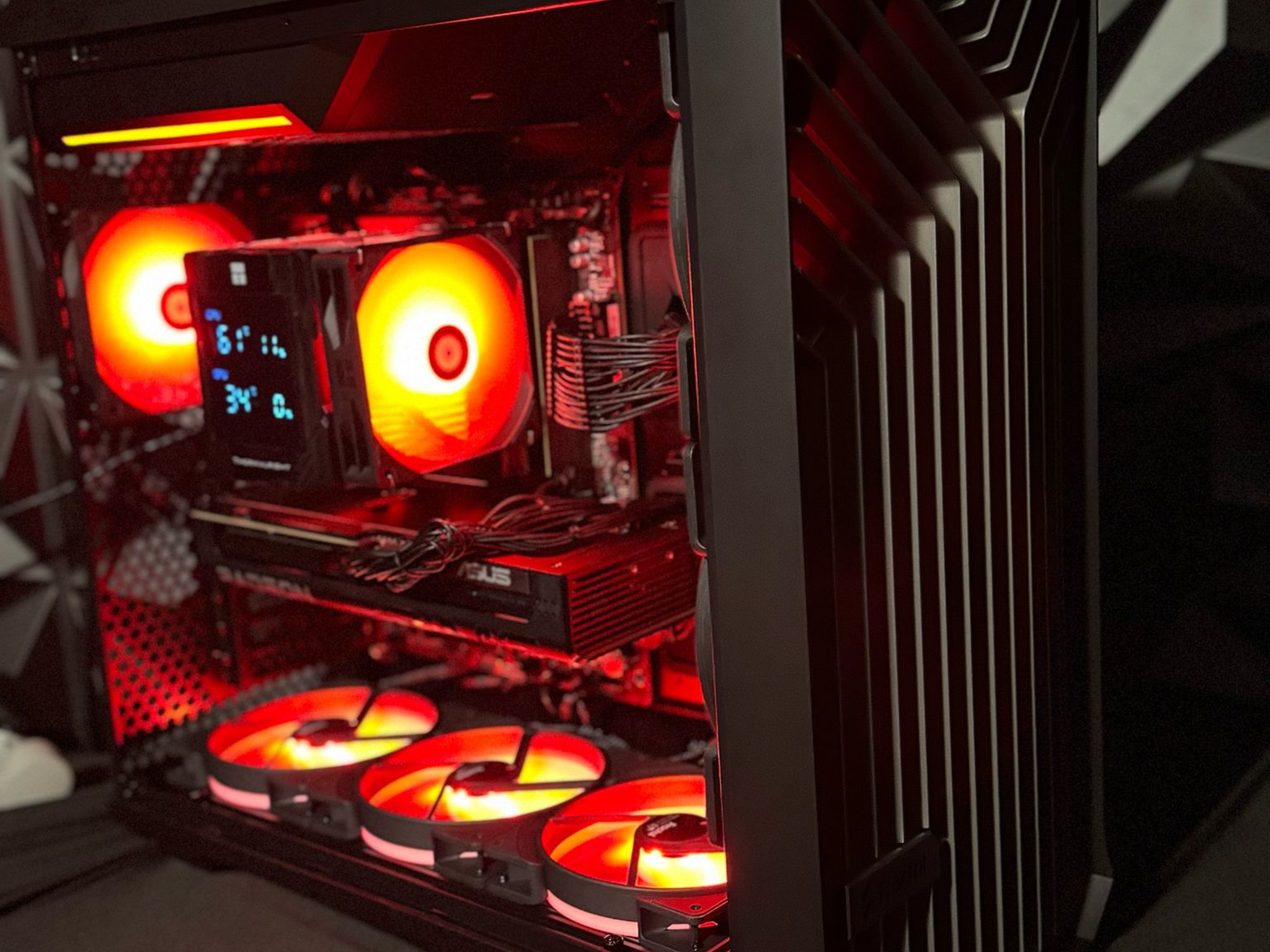 ⚡Power 9797 ⚡ Ryzen 7 9700X | RX 9070XT| 32 GB DDR5|2.5 TB NVMe