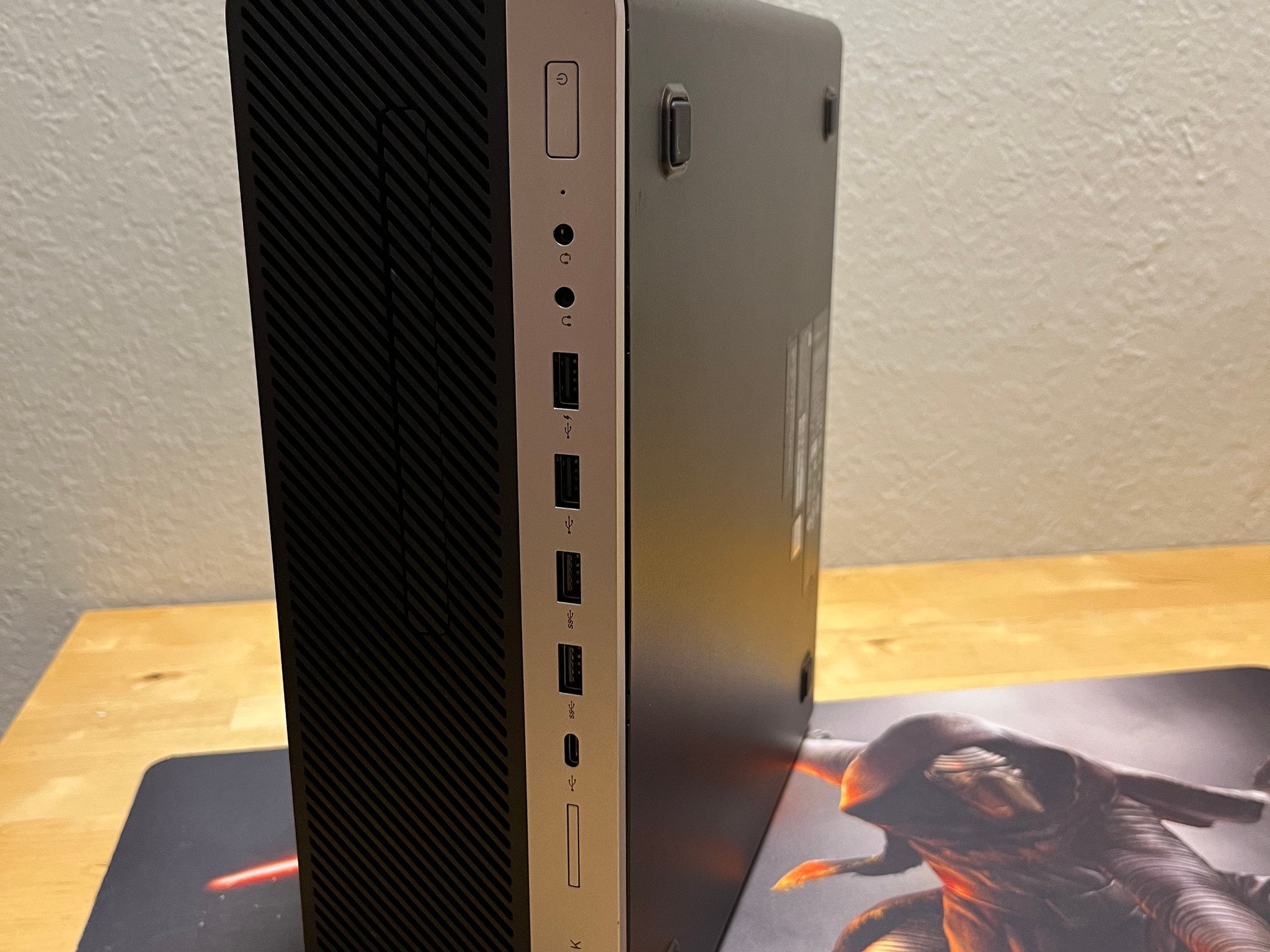RTX 3050 6GB | i5-9600K 3.7Ghz 🔥 | 256GB NVMe SSD | 32GB DDR4 | 500W PSU | Modded