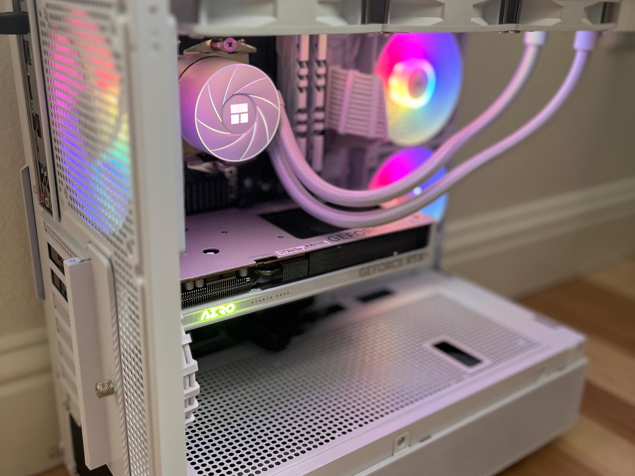 WHITEOUT BRAND NEW 1440p CUSTOM GAMING PC/ RYZEN 7/ RTX 5060