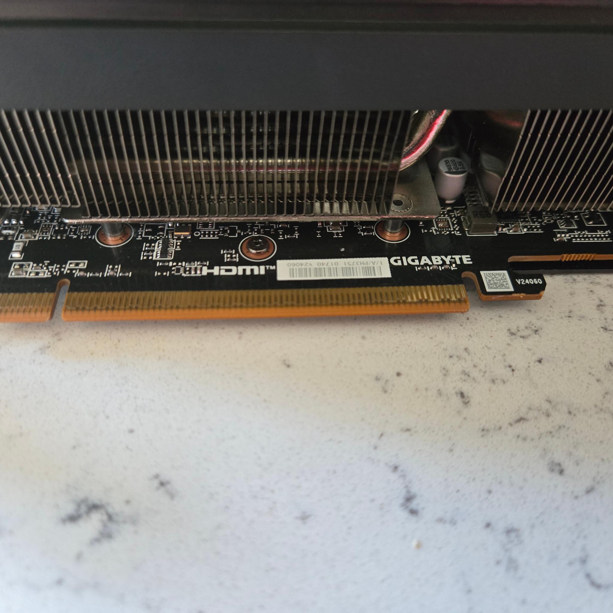 GIGABYTE RX 9070 XT GAMING OC 16G