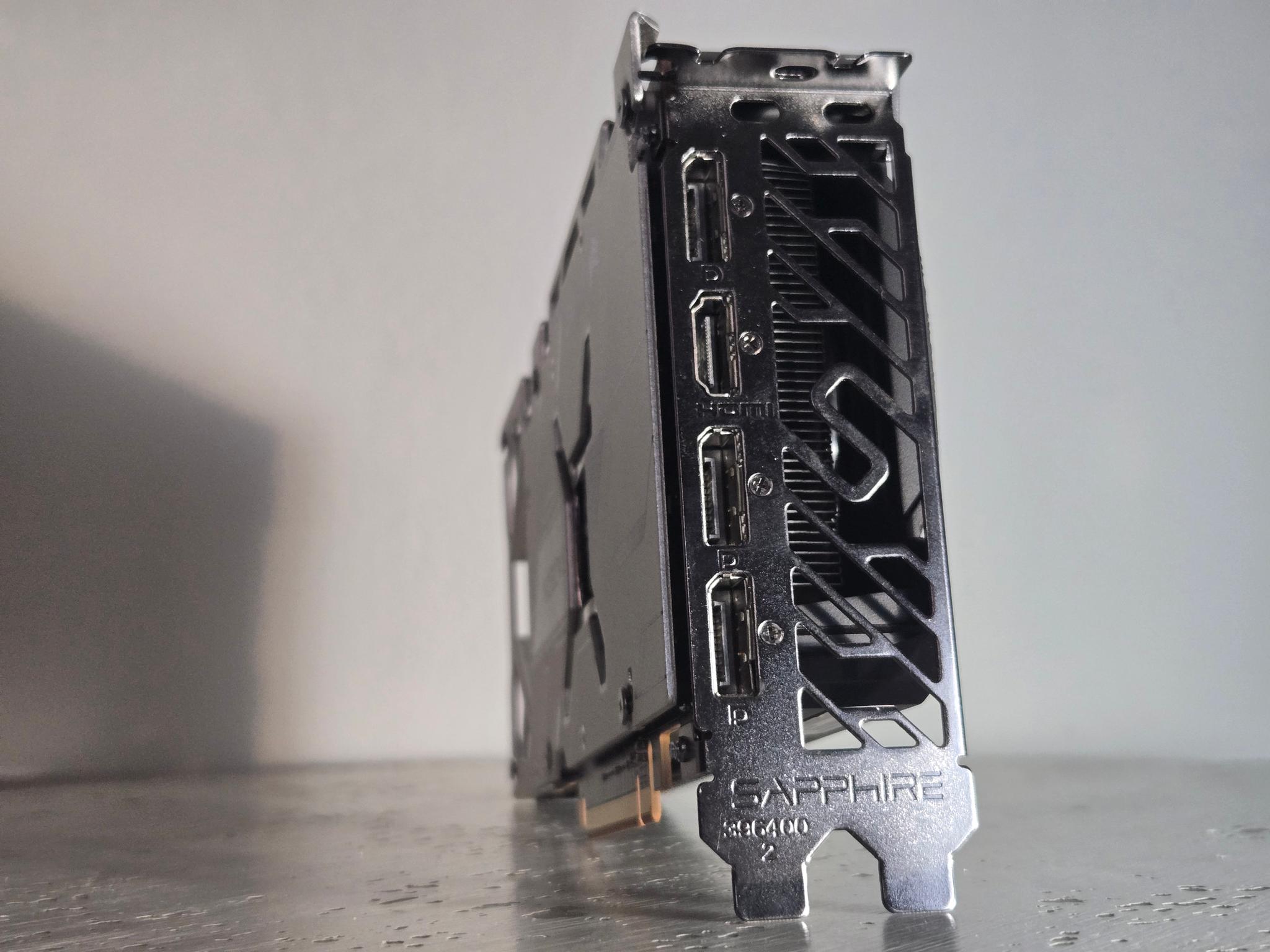 RX 6600 XT | Sapphire Nitro+ | RGB