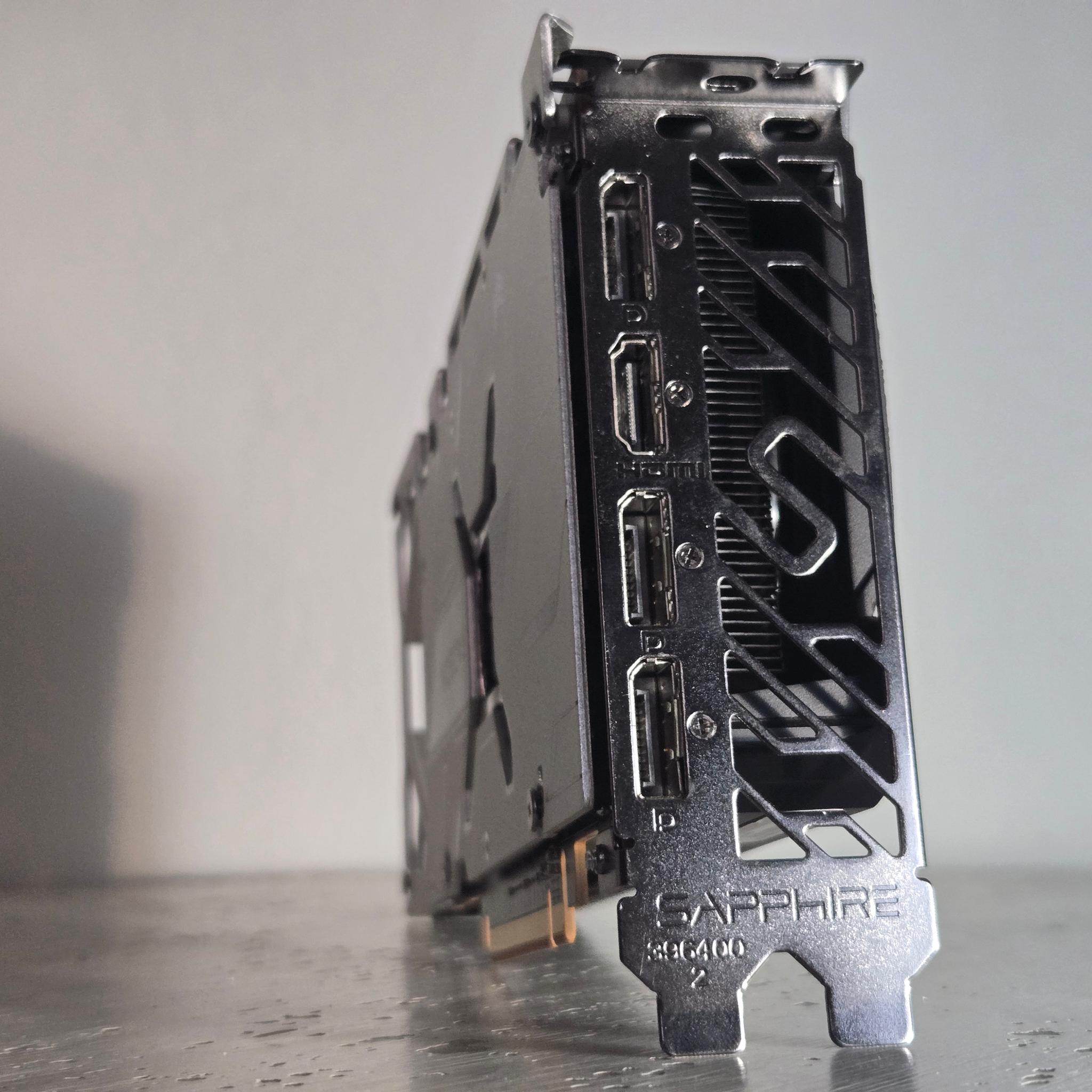 RX 6600 XT | Sapphire Nitro+ | RGB