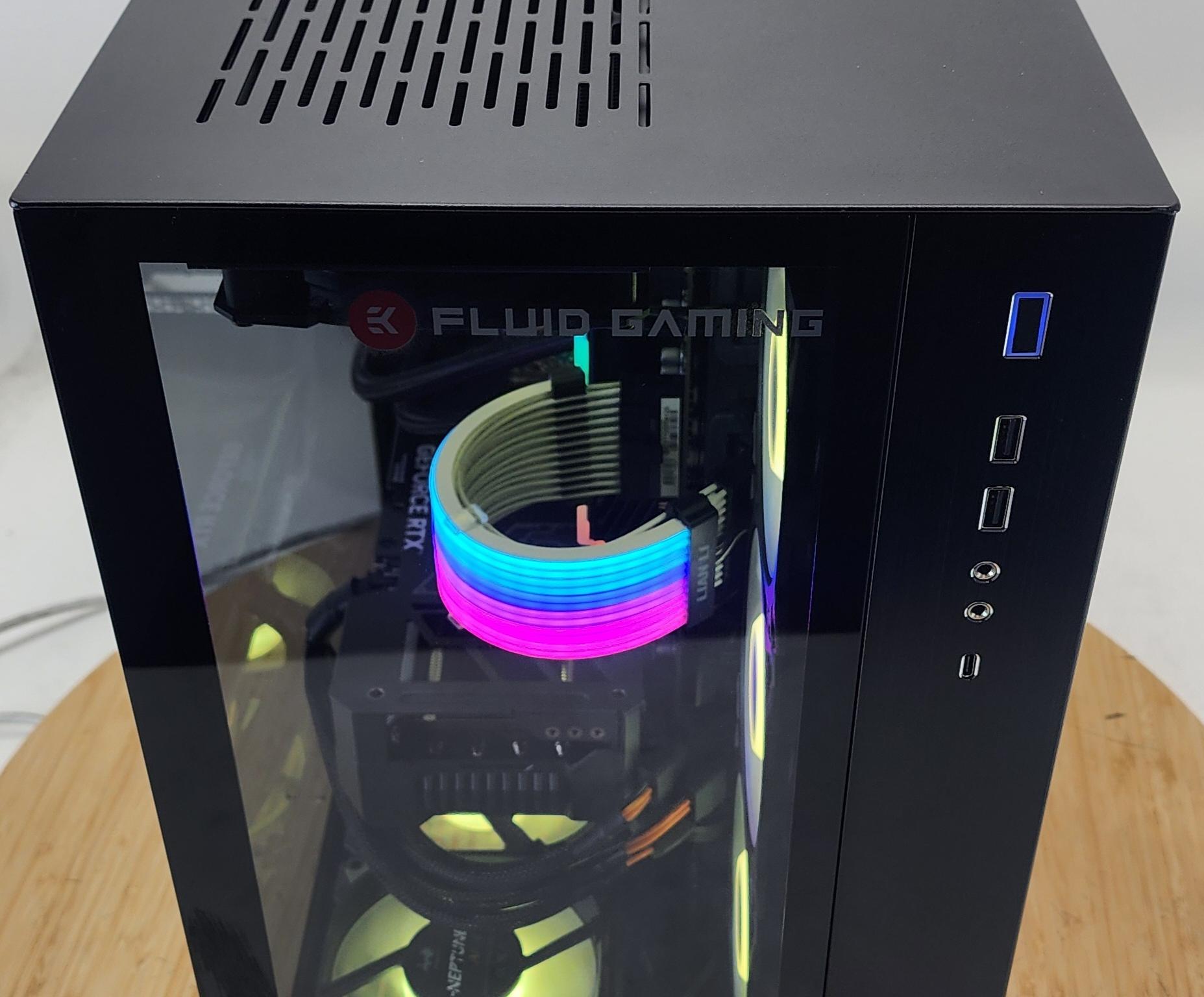 Gaming PC Ryzen 7 9700X 32GB RAM 1TB SSD RTX 4070 Ti SUPER 16GB Win11 Computer
