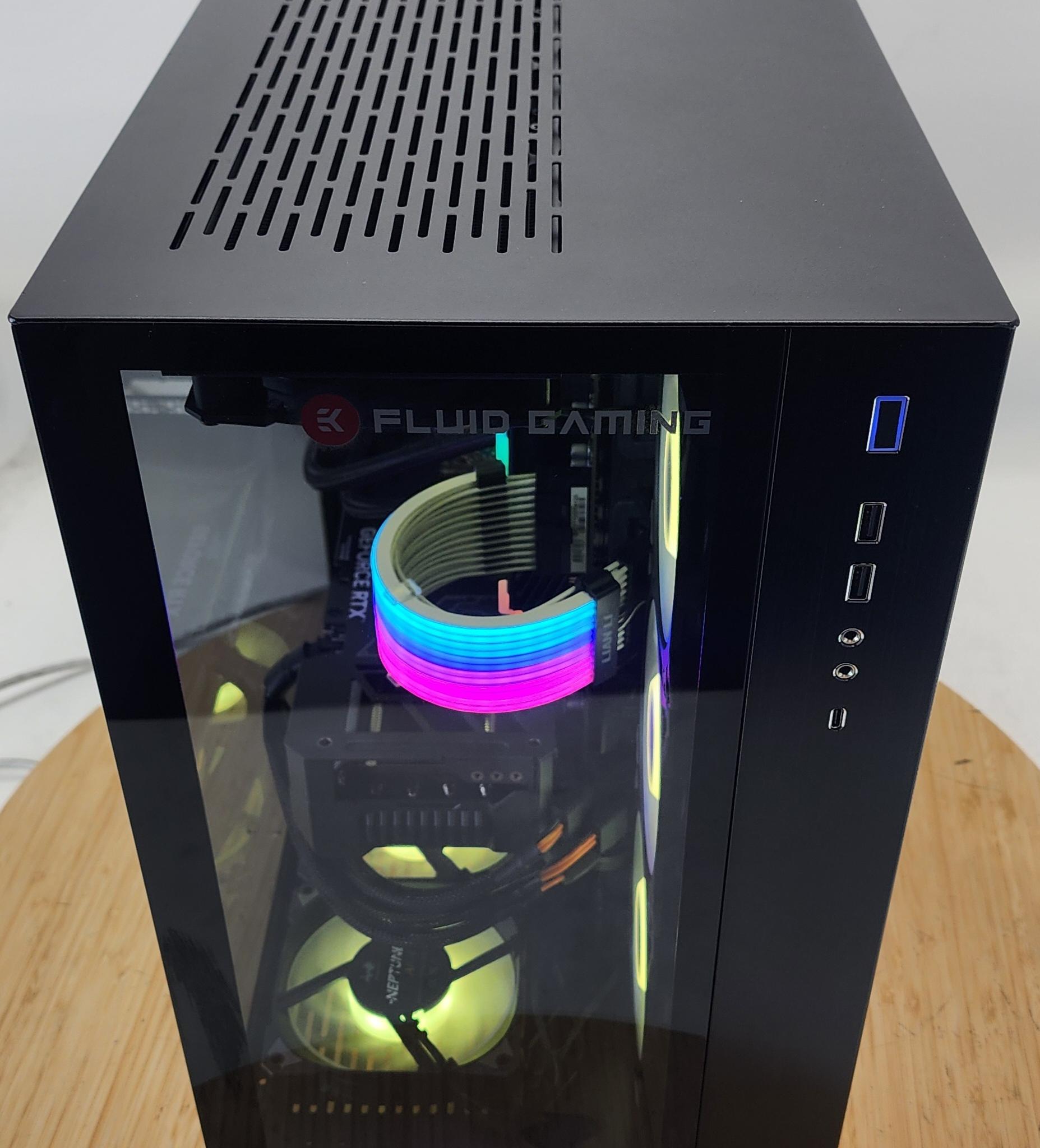 Gaming PC Ryzen 7 9700X 32GB RAM 1TB SSD RTX 4070 Ti SUPER 16GB