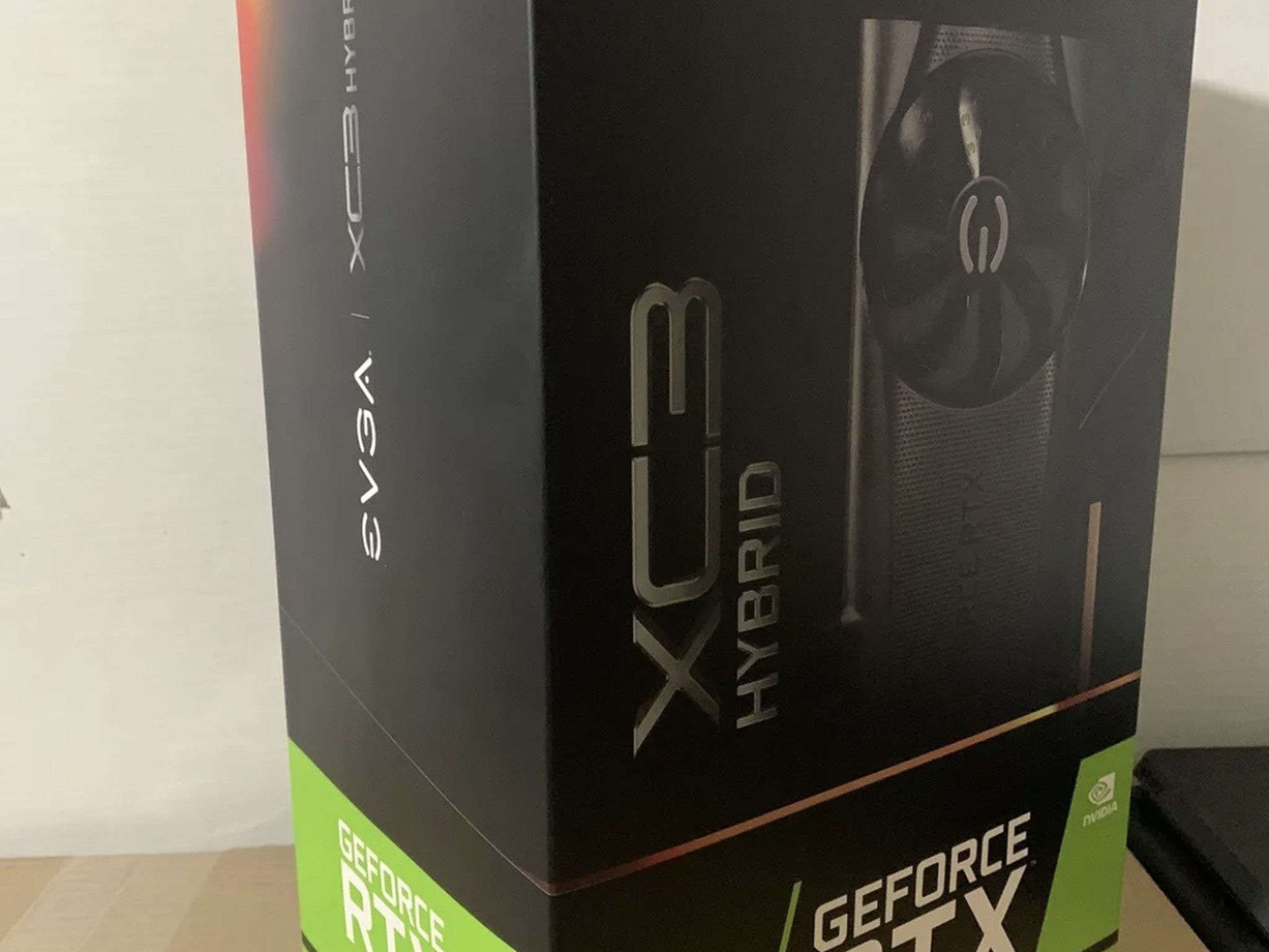 EVGA GeForce RTX 3080 FTW3 ULTRA HYBRID GAMING