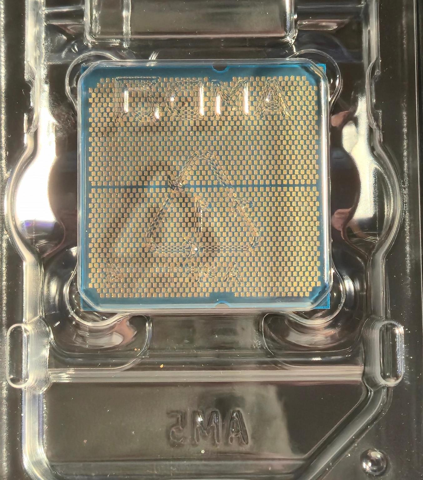 AMD Ryzen 7 8700F