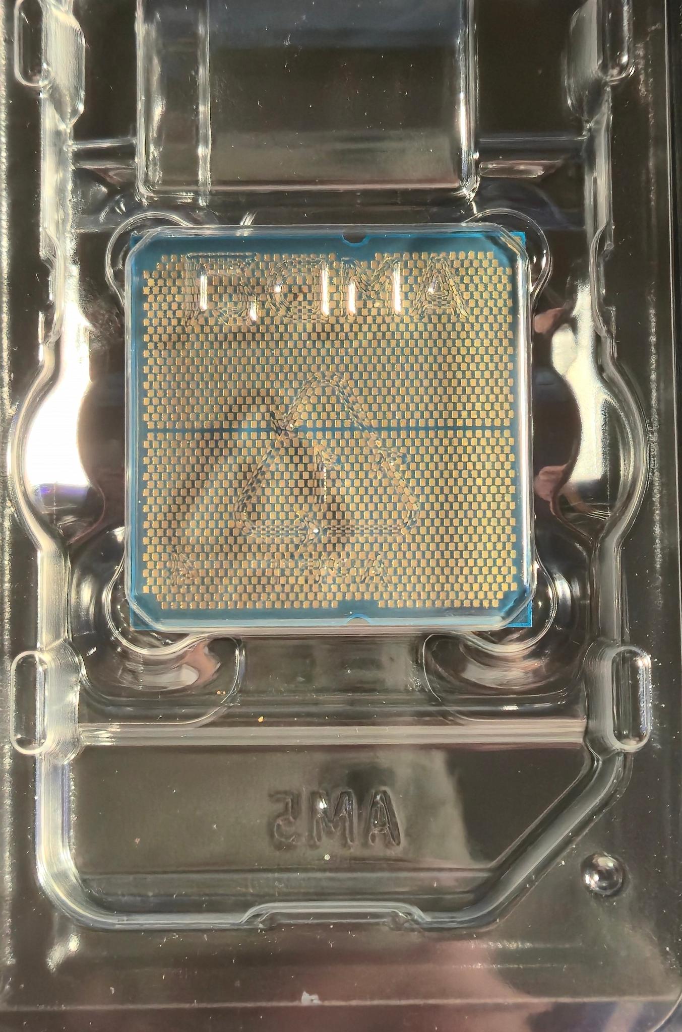 AMD Ryzen 7 8700F