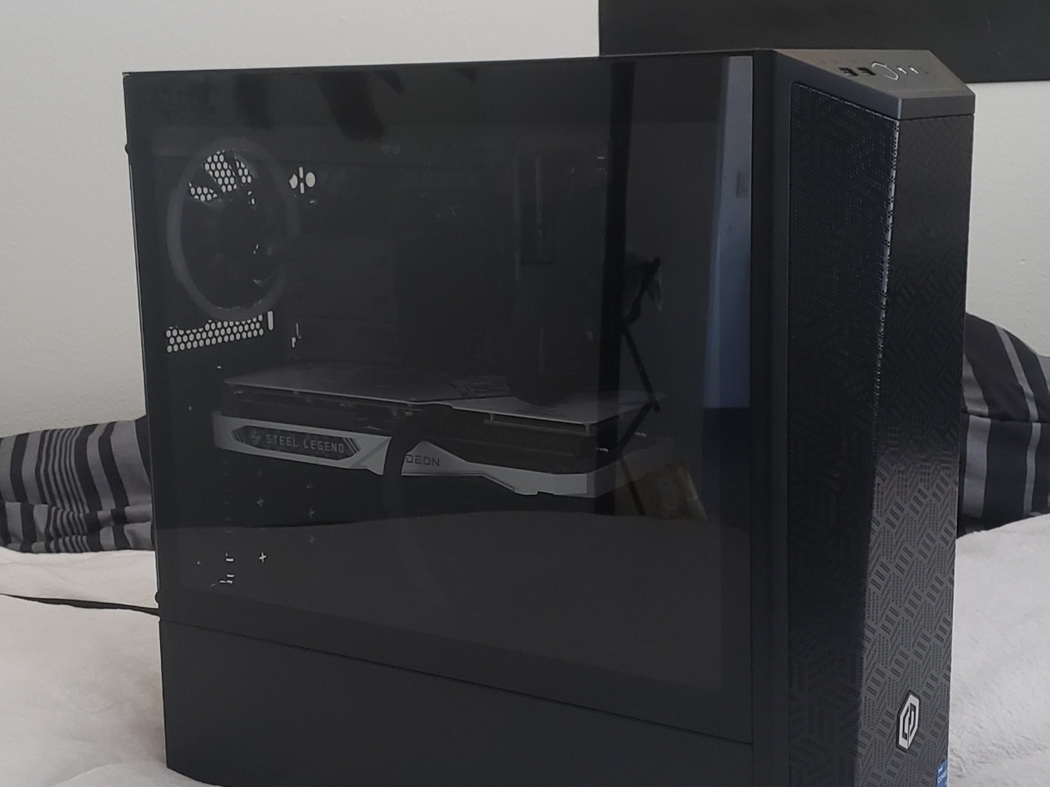 "The Neon-Steel" High-End Gaming PC, i7-12700k, RX 6650 XT