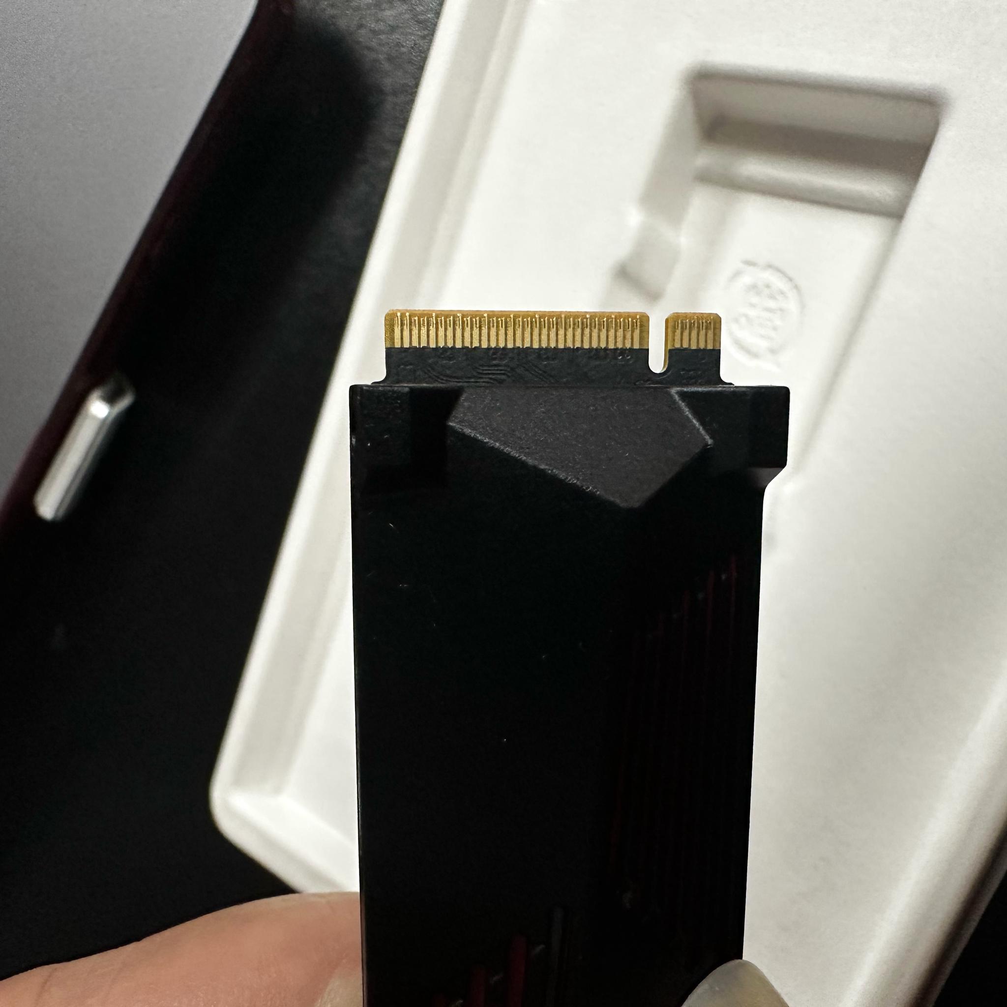 SSD 990 PRO with Heatsink