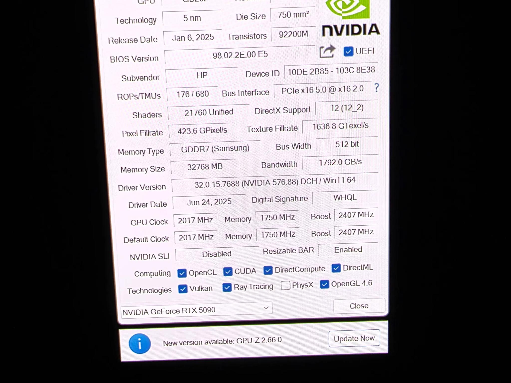 HP RTX 5090