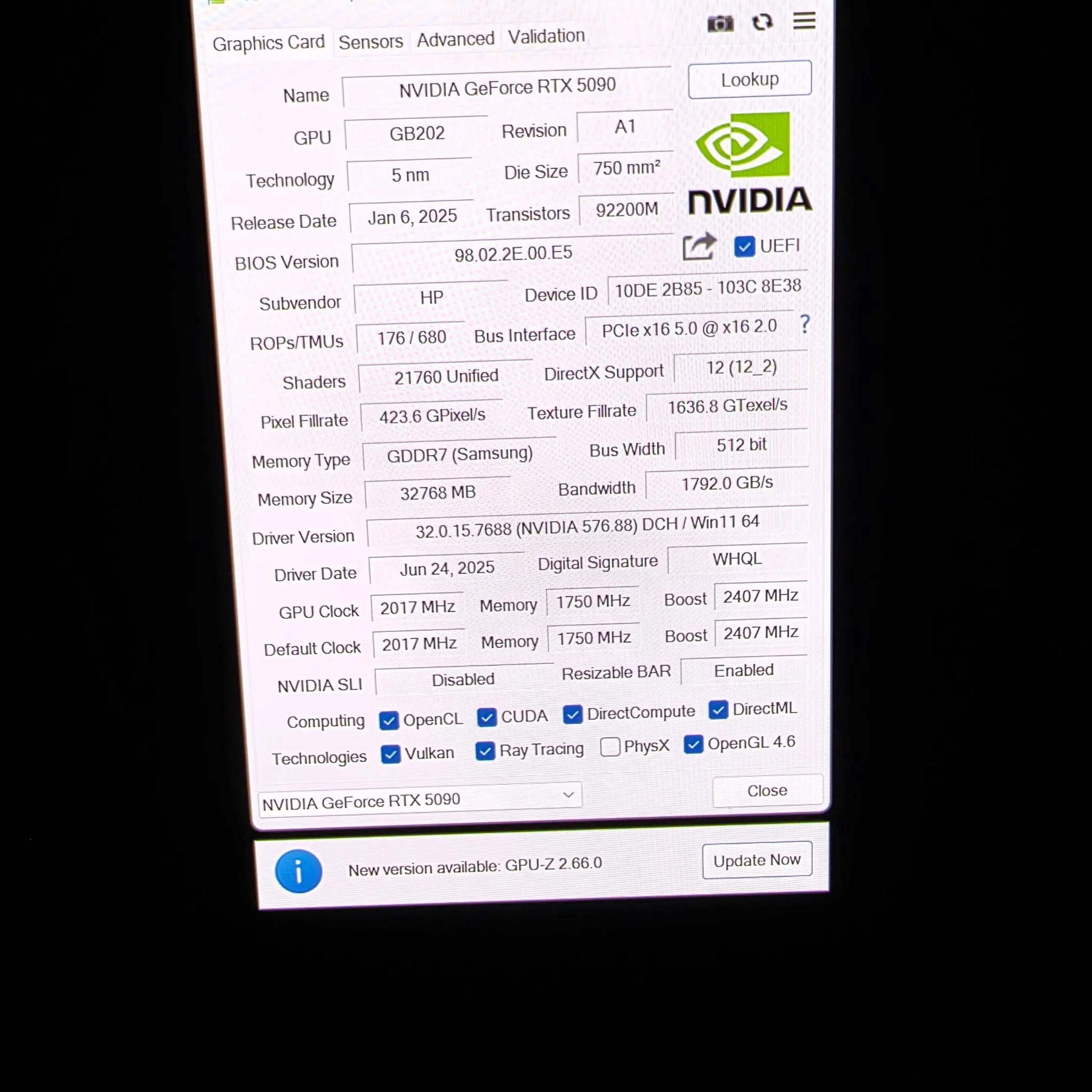 HP RTX 5090