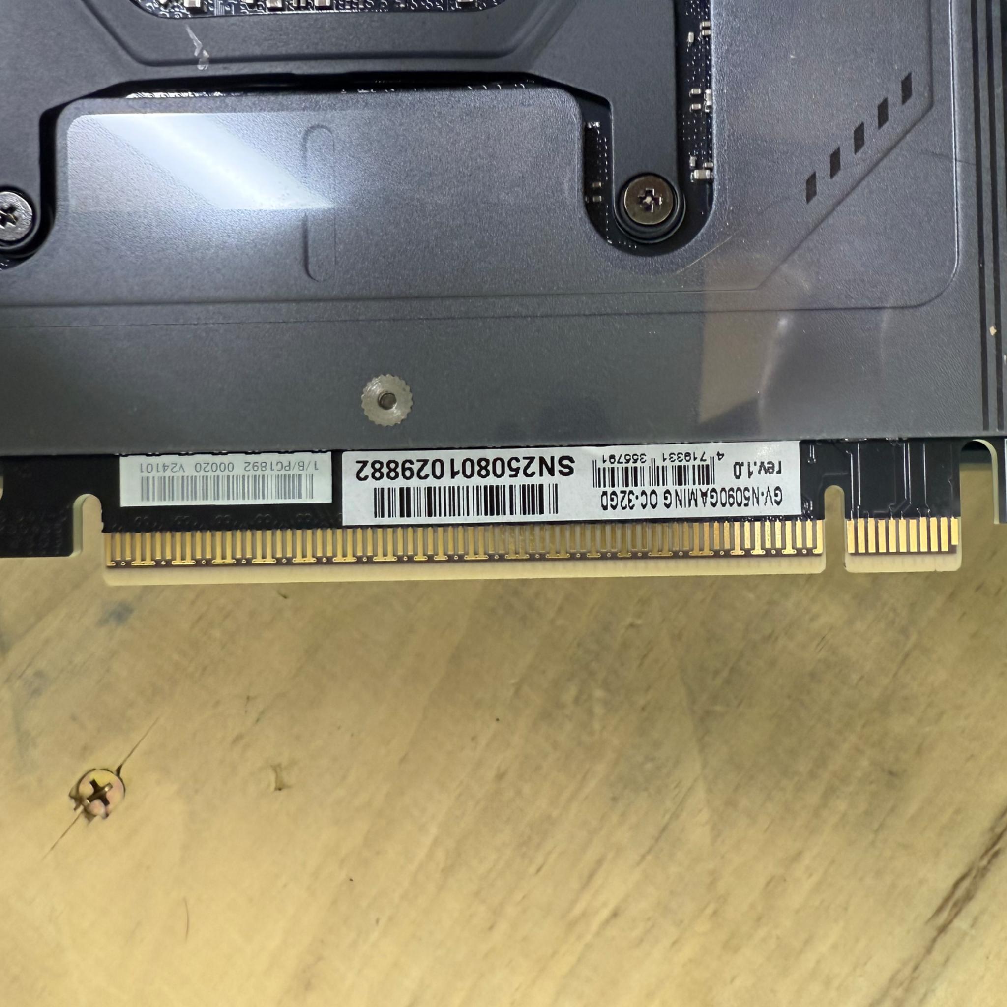 🔥RTX 5090 🔥 was opened and stress tested NO MISSING ROPS I CANT BELIVE I HAD TO CHECK THIS