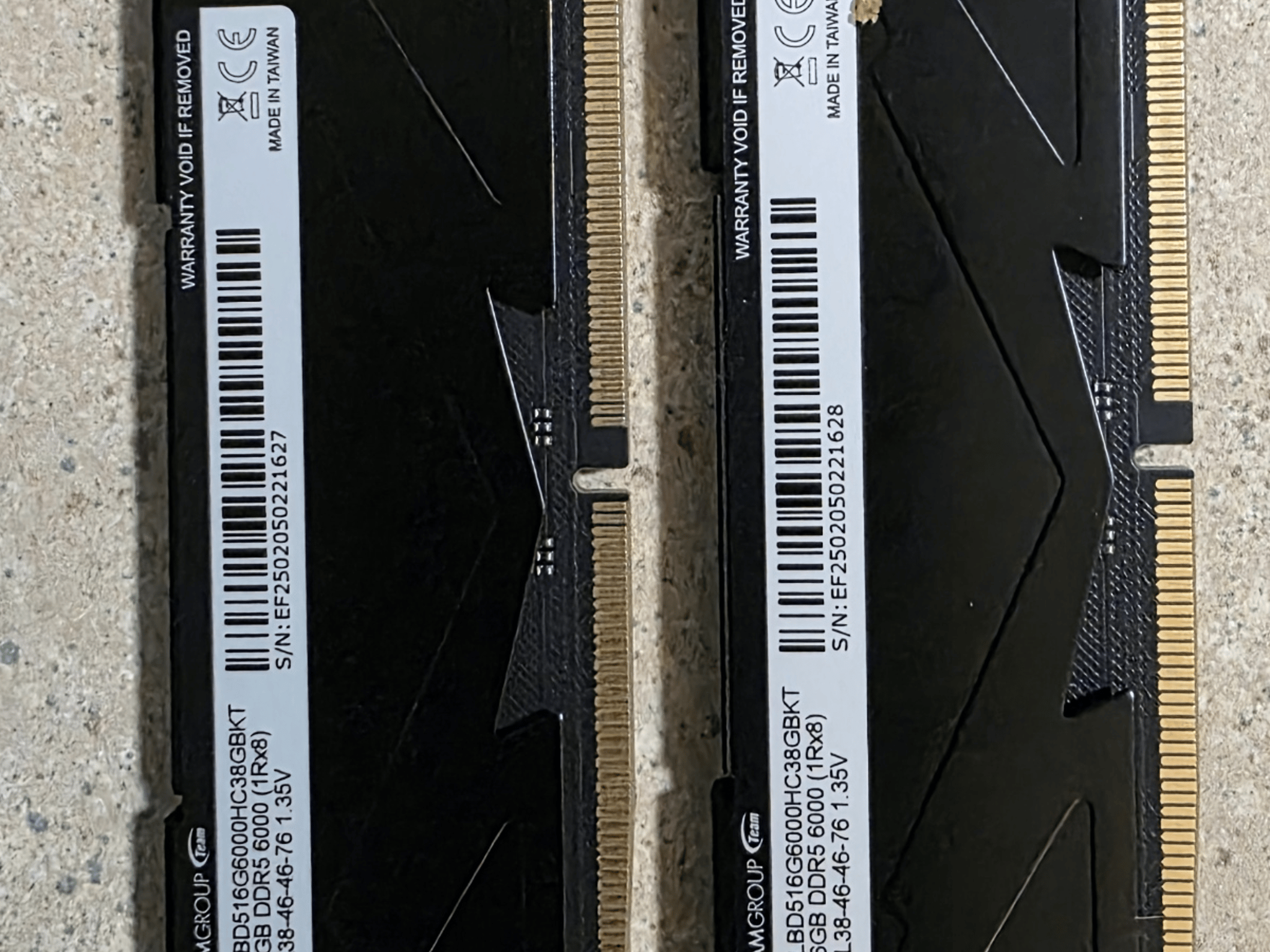 Like New- T-FORCE VULCAN DDR5 6000 2x 16GB (32GB)