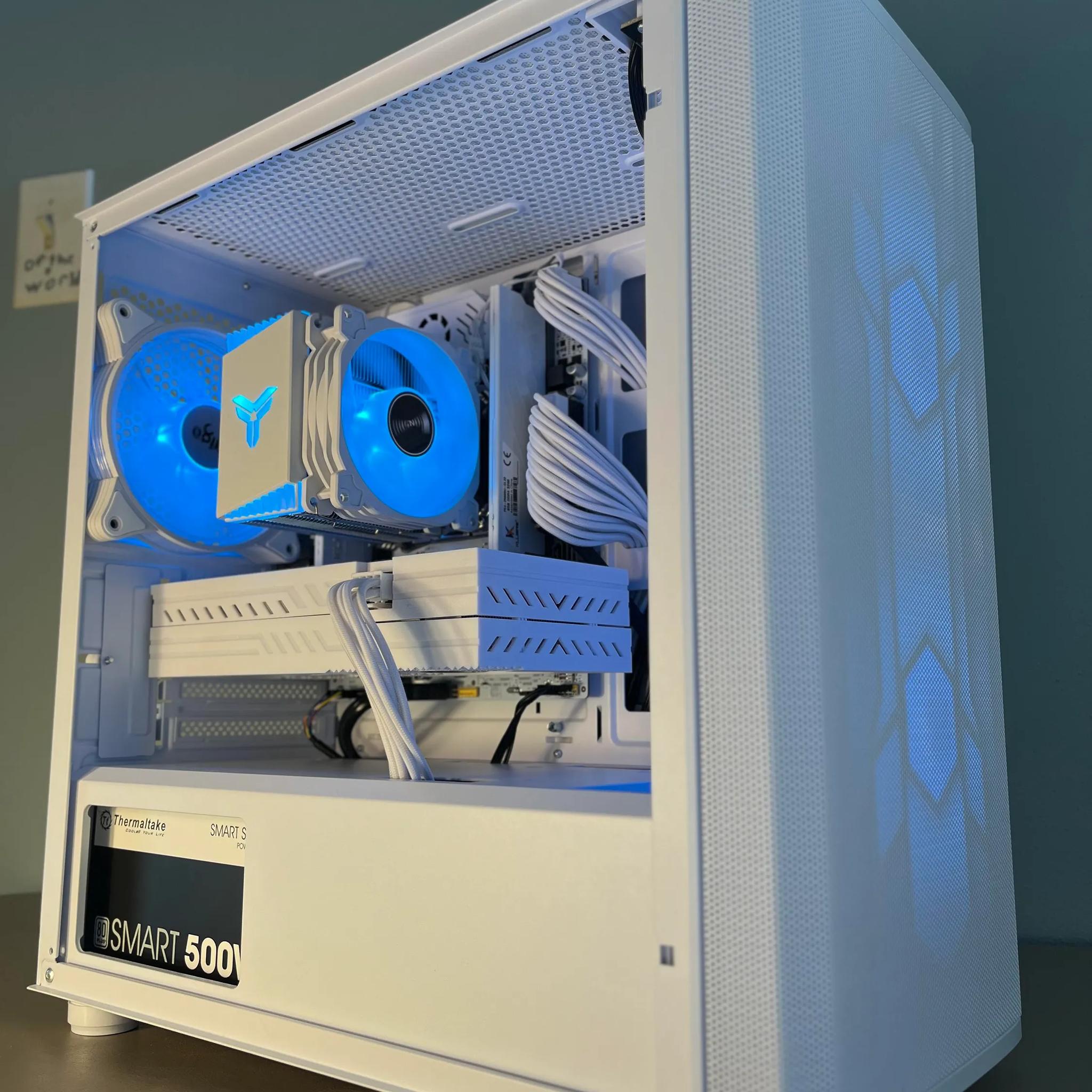 ⚪⚪ White Gaming PC⚪AMD RX 580 8GB⚪Intel i7 5930k⚪16GB DDR4⚪500GB NVME