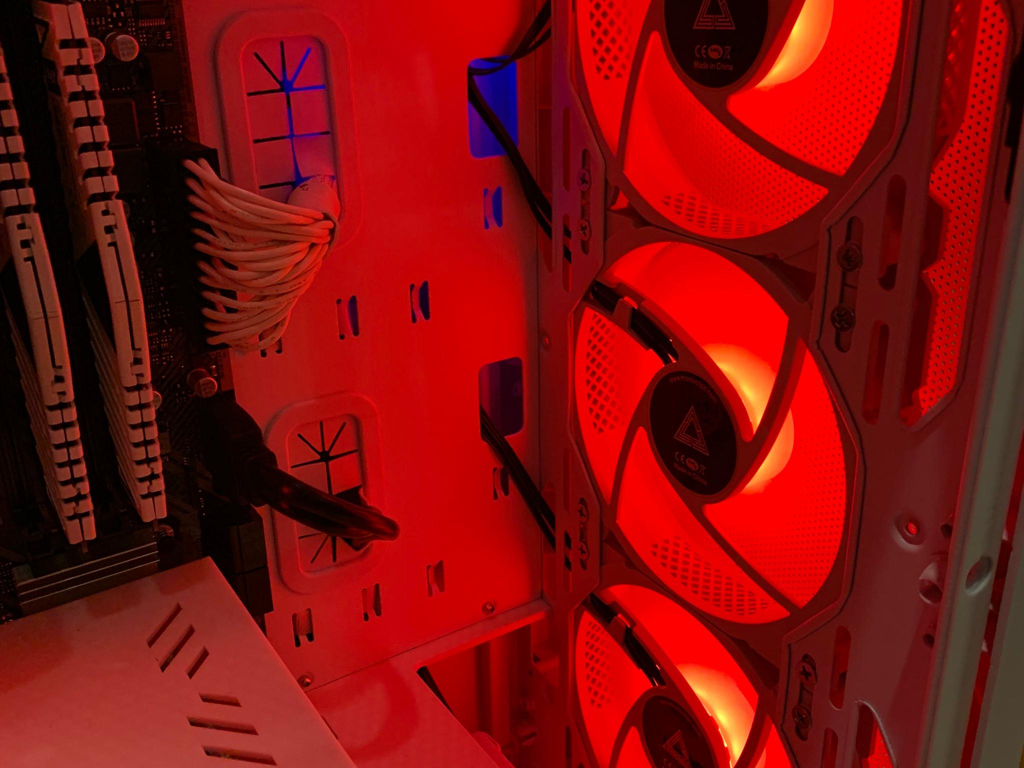 RYZEN 5 1600 RX 580 8GB WHITE RGB GAMING/STREAMING/EDITING PC 16GB RAM 1000GB M.2 SSD WINDOWS WiFi