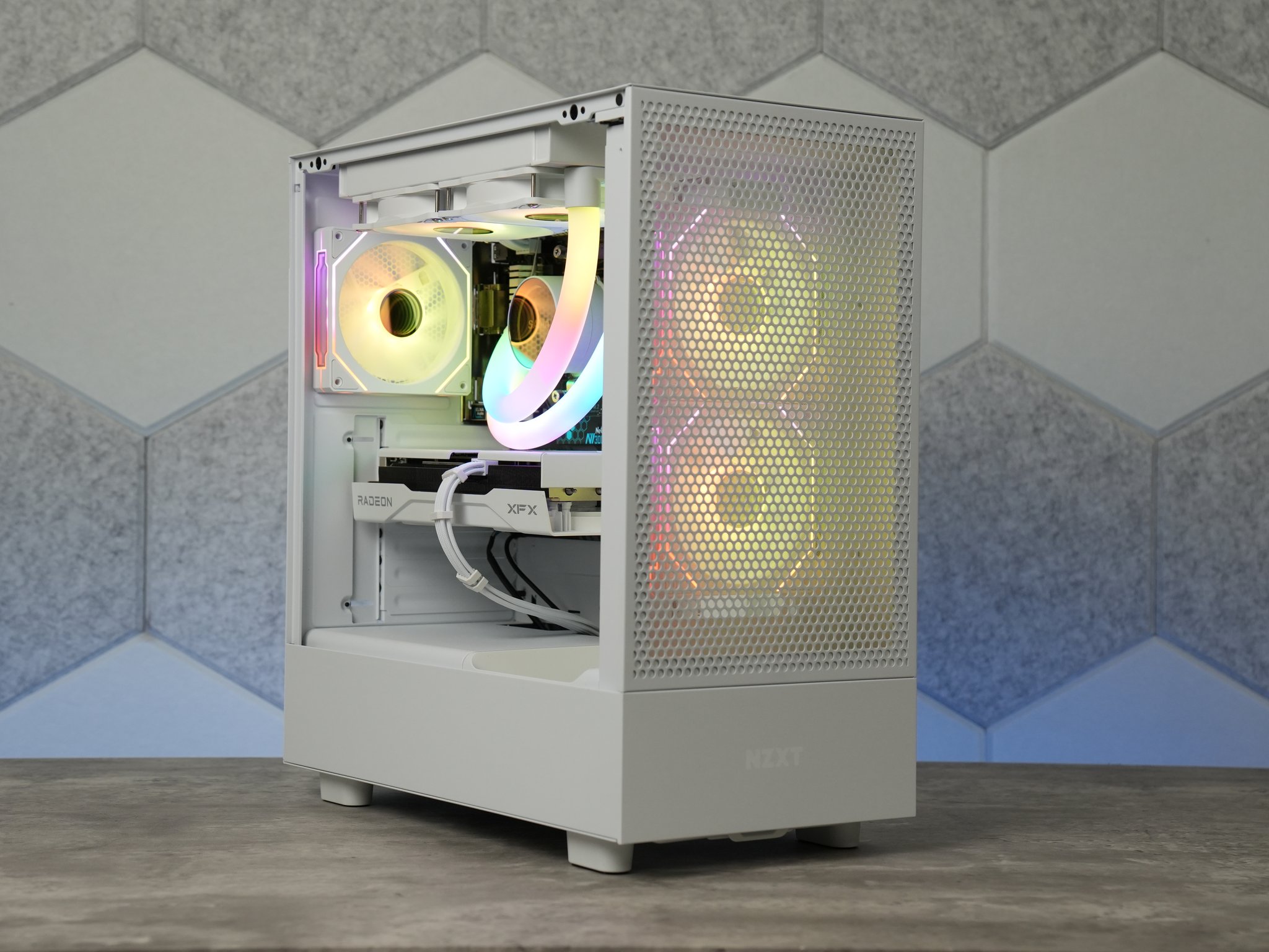 Gaming PC | RX 9060XT + RYZEN 5 3600X | 32GB RAM | 1TB SSD | WINDOWS 11 |