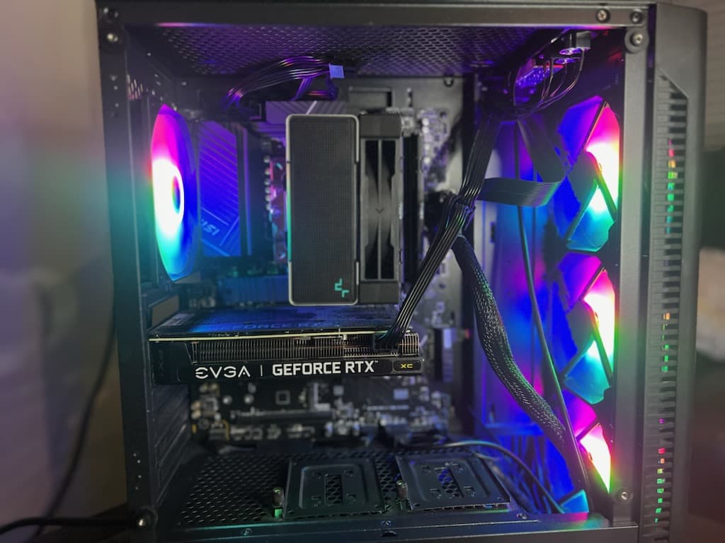 🚨Ryzen 7 7700X w/ RTX 3070 w/ 32 GB DDR5 RAM🚨FREE COMPONENT UPGRADE SURPRISE WITH PURCHASE!!!