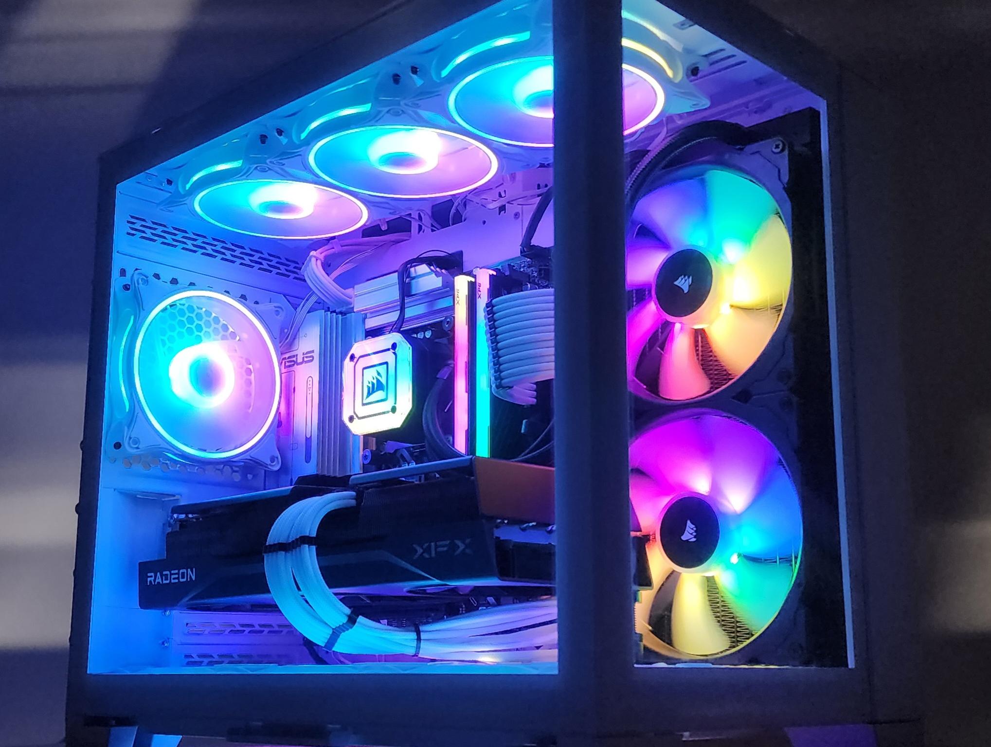 Gaming PC Ultra 7 265K 32GB RAM 1TB SSD RX 9070 XT 16GB Windows 11 Computer