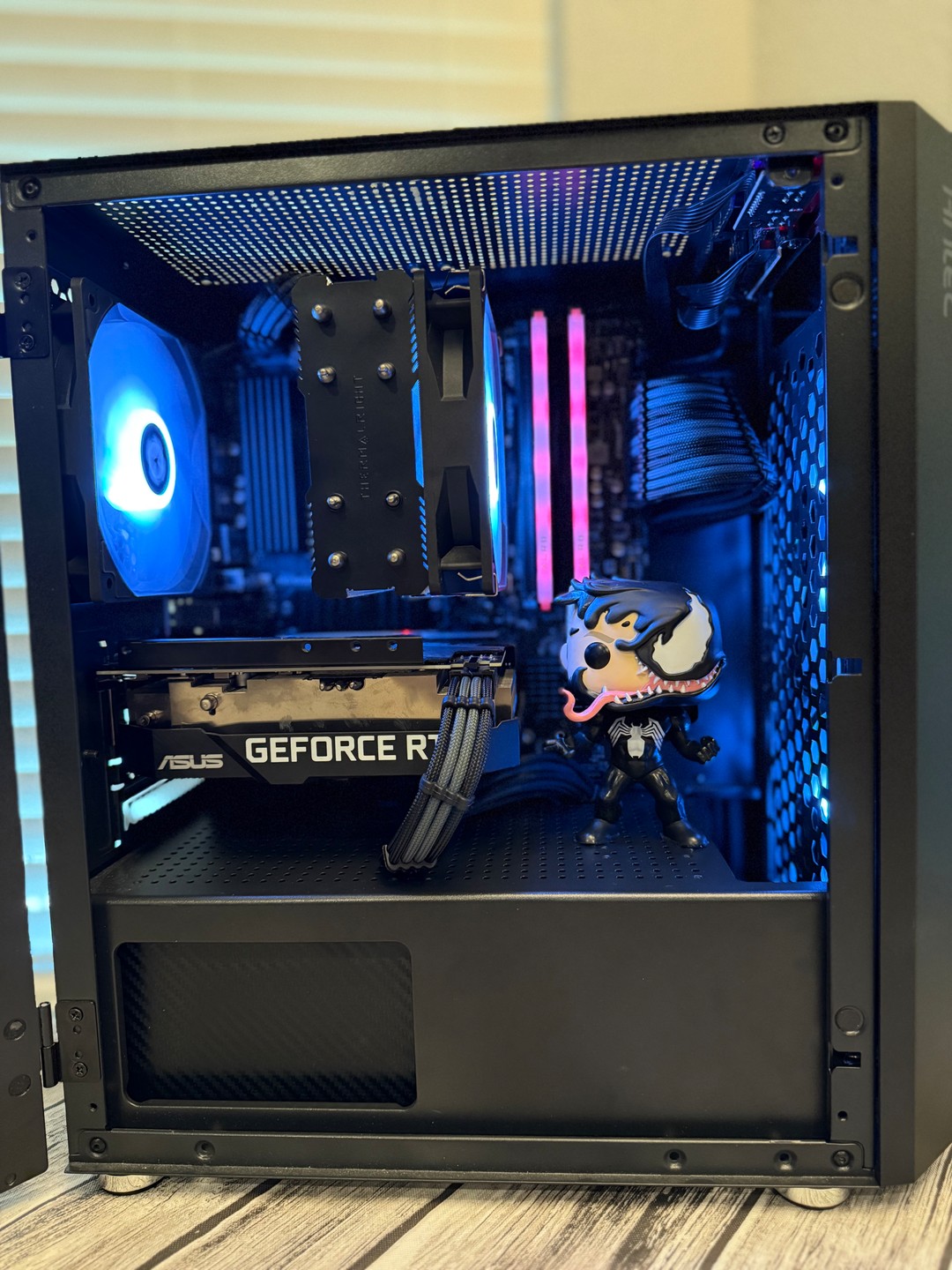VENOM THEMED GAMING PC | Ryzen 5 5600X | GeForce RTX 3060 12GB | 32GB ...
