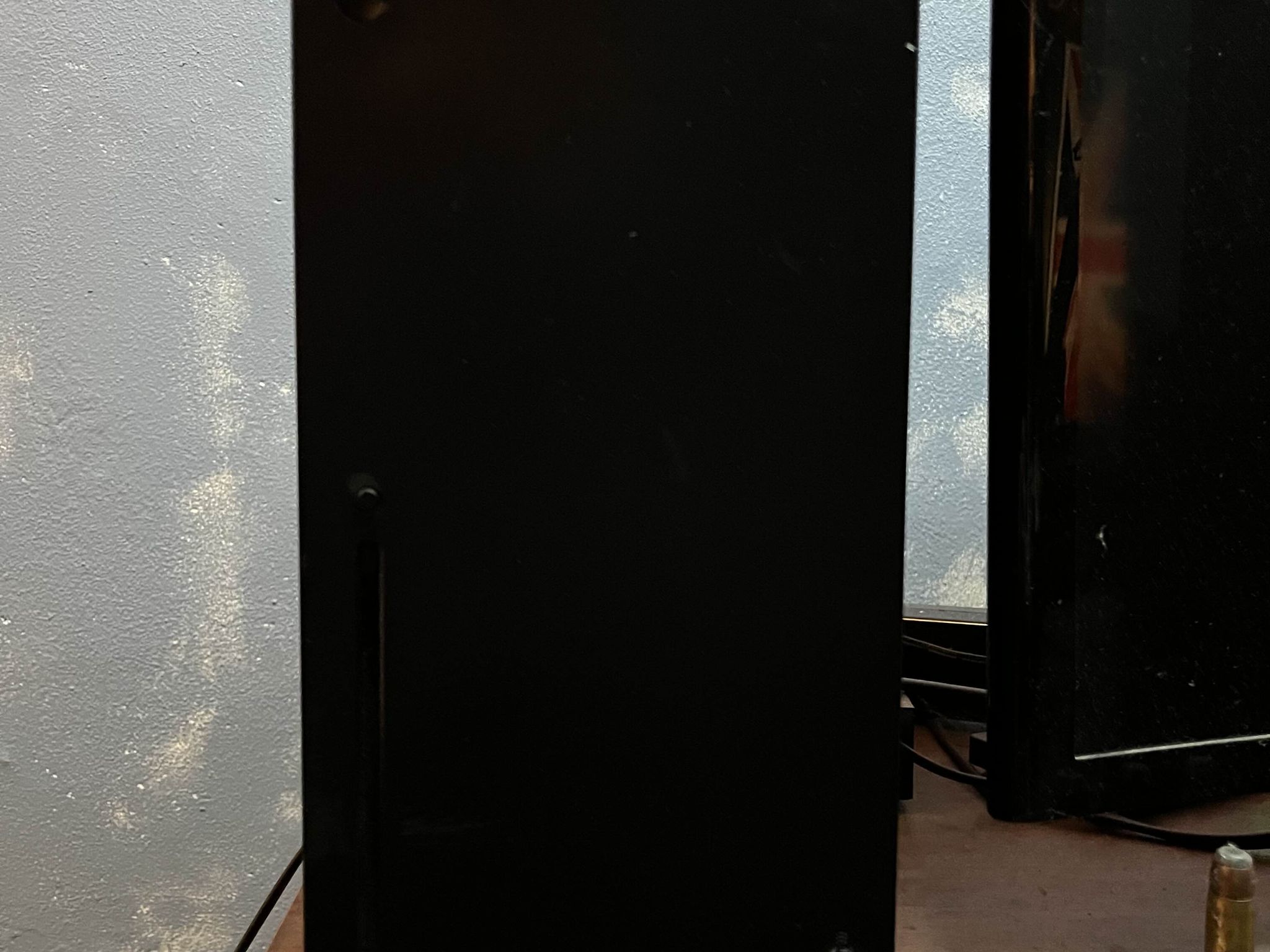 XBOX Series X - 1TB with Controller