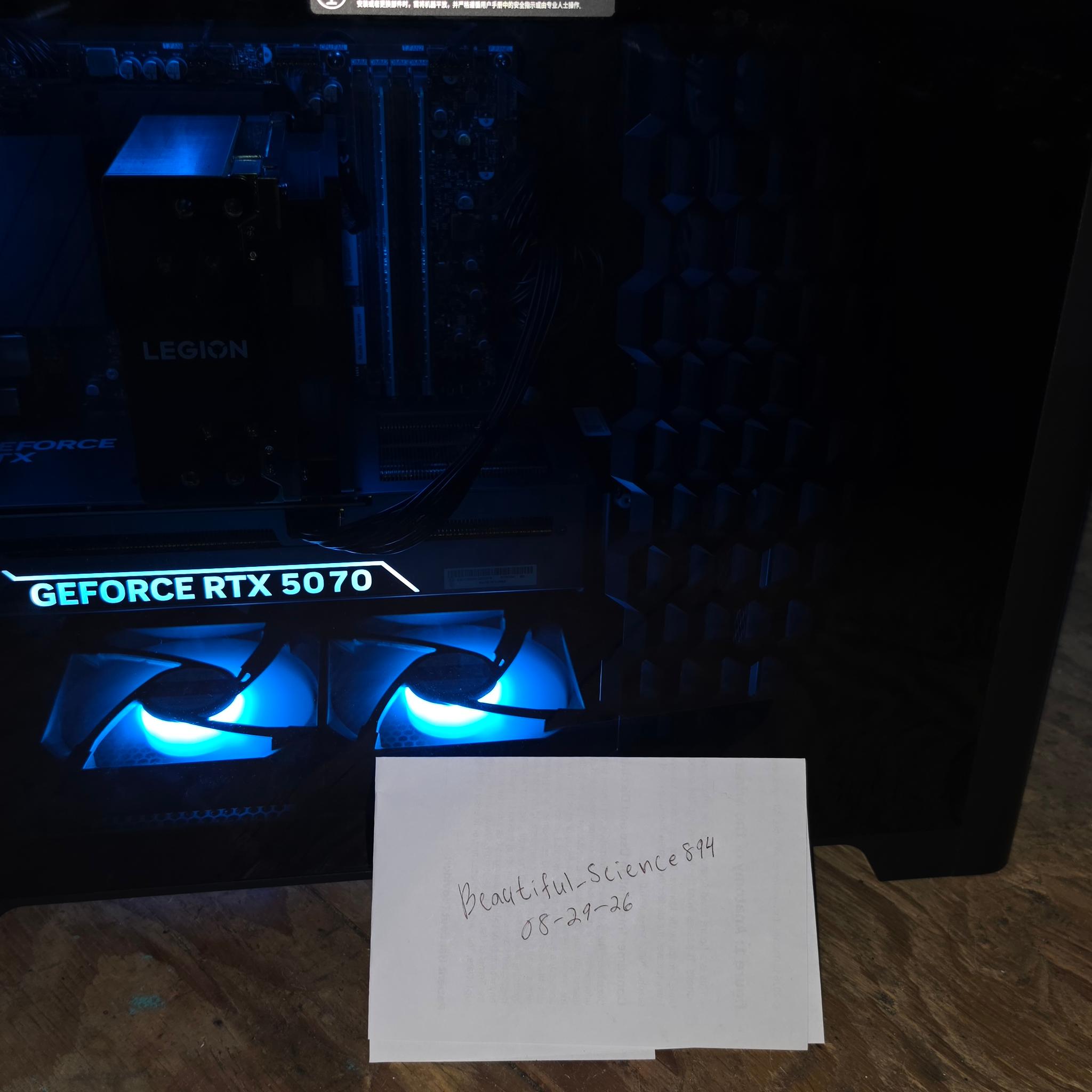 RTX 5070, AMD Ryzen 7 7800X3D, 32 GB DDR5 Ram, 850W PSU