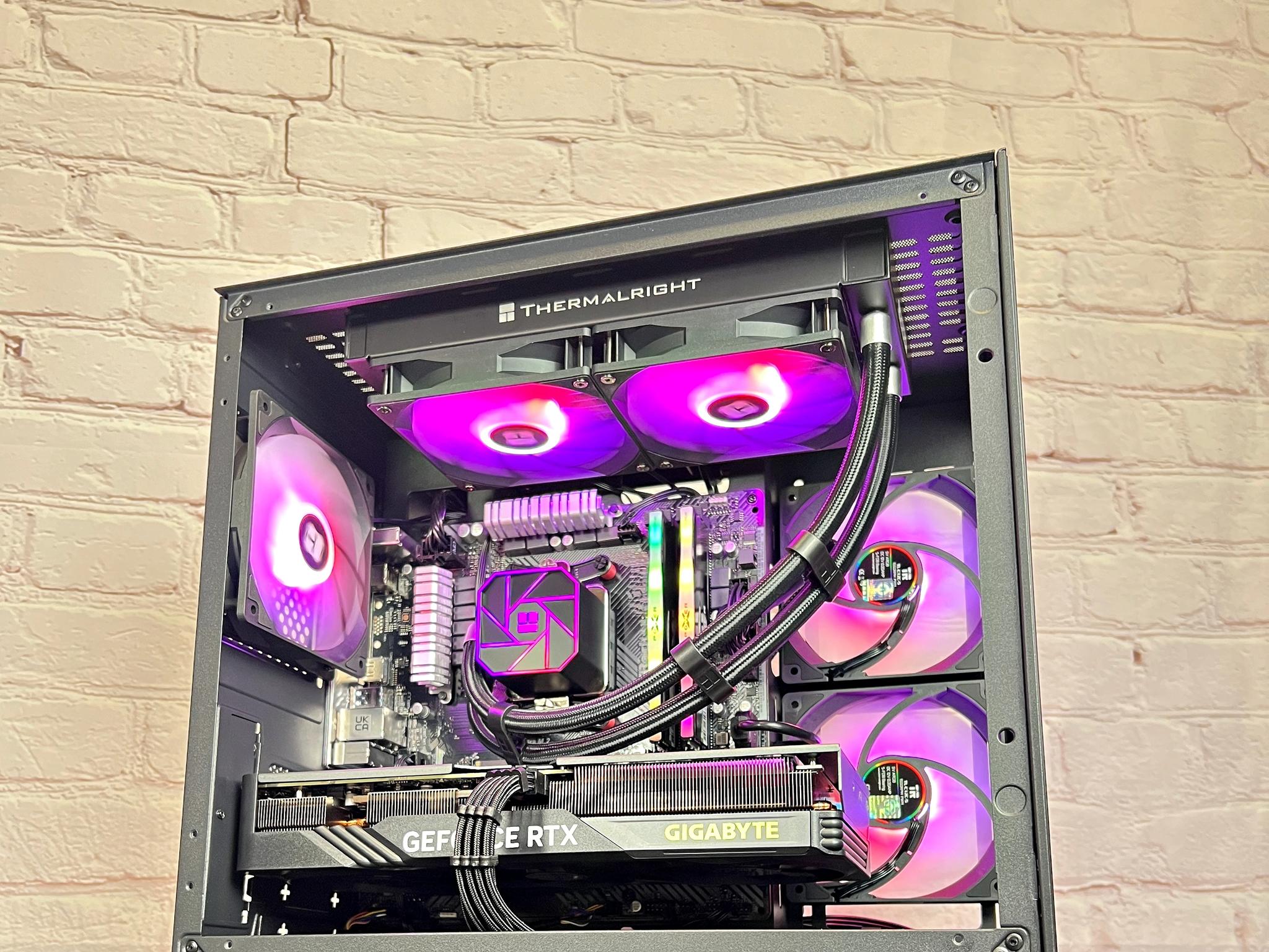 RTX 4070 Ryzen 5 5600X 16GB RAM 1TB M.2 Win 11 Gaming PC
