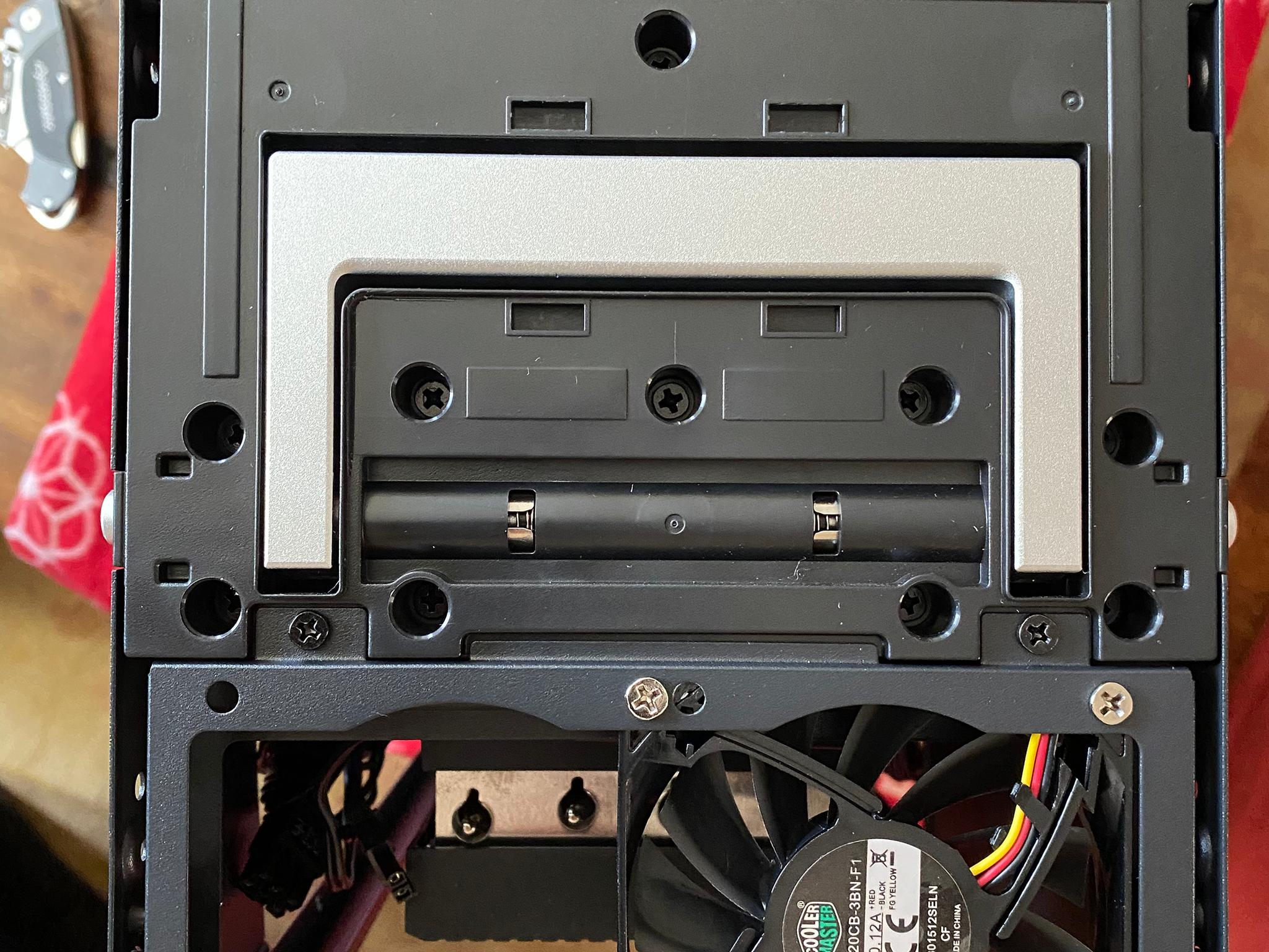 “Hyte Beast” Custom Z690i | 12600K | RTX 3080 | 32GB RAM | 2TB m.2 | 4TB SSD