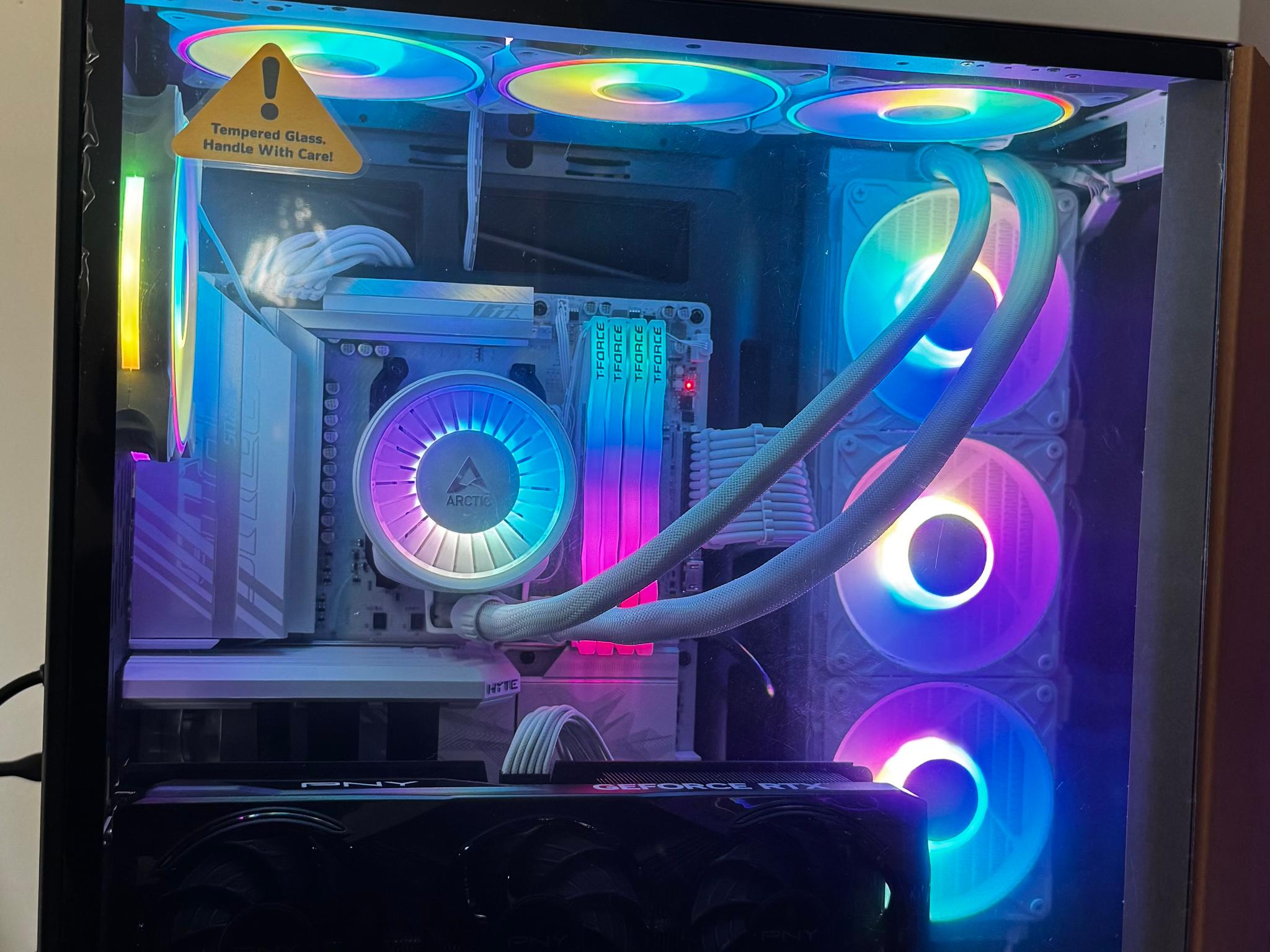 HYTE Y70 TOUCH PANDA/ Ryzen 9800x3D/ 5070ti/ 6tb nvme/ 64gb DDR5/ FREE HYTE KEEB KB WITH PURCHASE