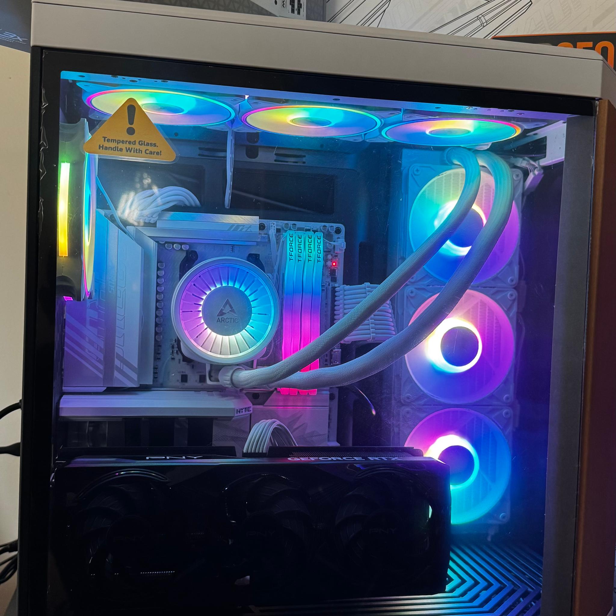 HYTE Y70 TOUCH PANDA/ Ryzen 9800x3D/ 5070ti/ 6tb nvme/ 64gb DDR5/ FREE HYTE KEEB KB WITH PURCHASE