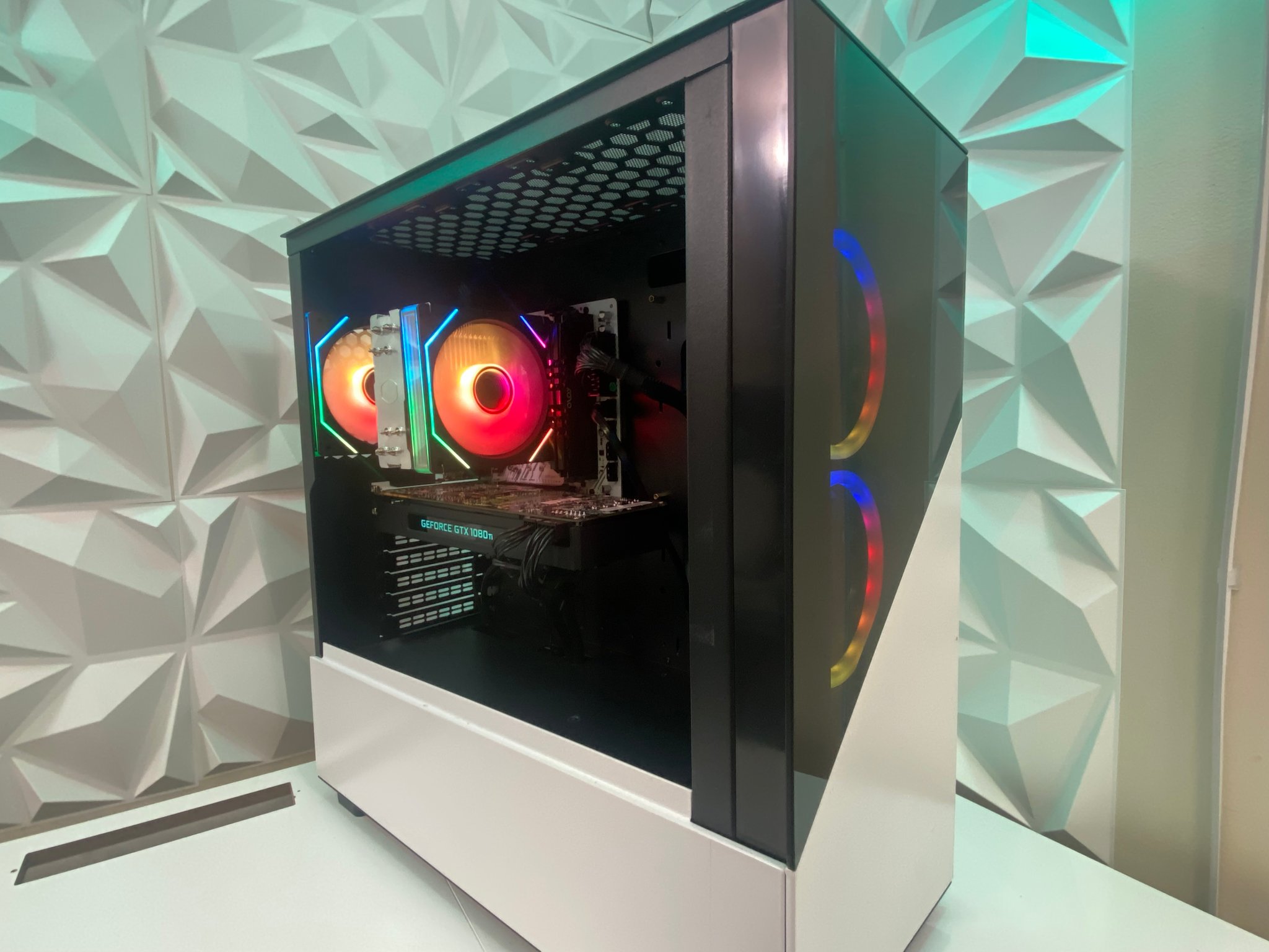 🎅🎅 White Elite Build – Ryzen 5 3600 + GTX 1080 Ti 11GB | 1080p/1440p High FPS Ready