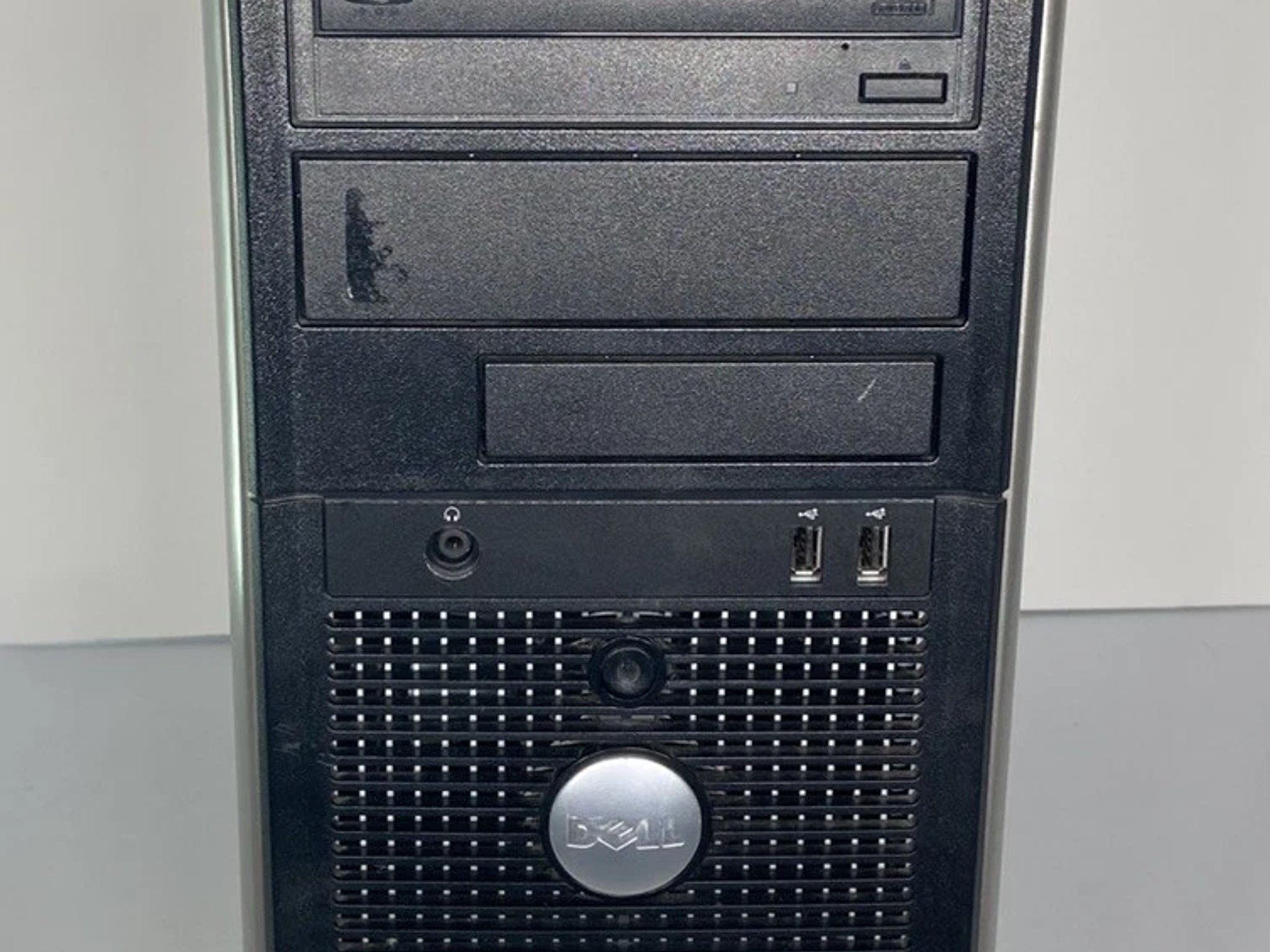Dell OptiPlex 320 Pentium 4 3.00GHz Computer w/ 3.5GB RAM, DVDRW,80GB HDD READ DESCRIPTION