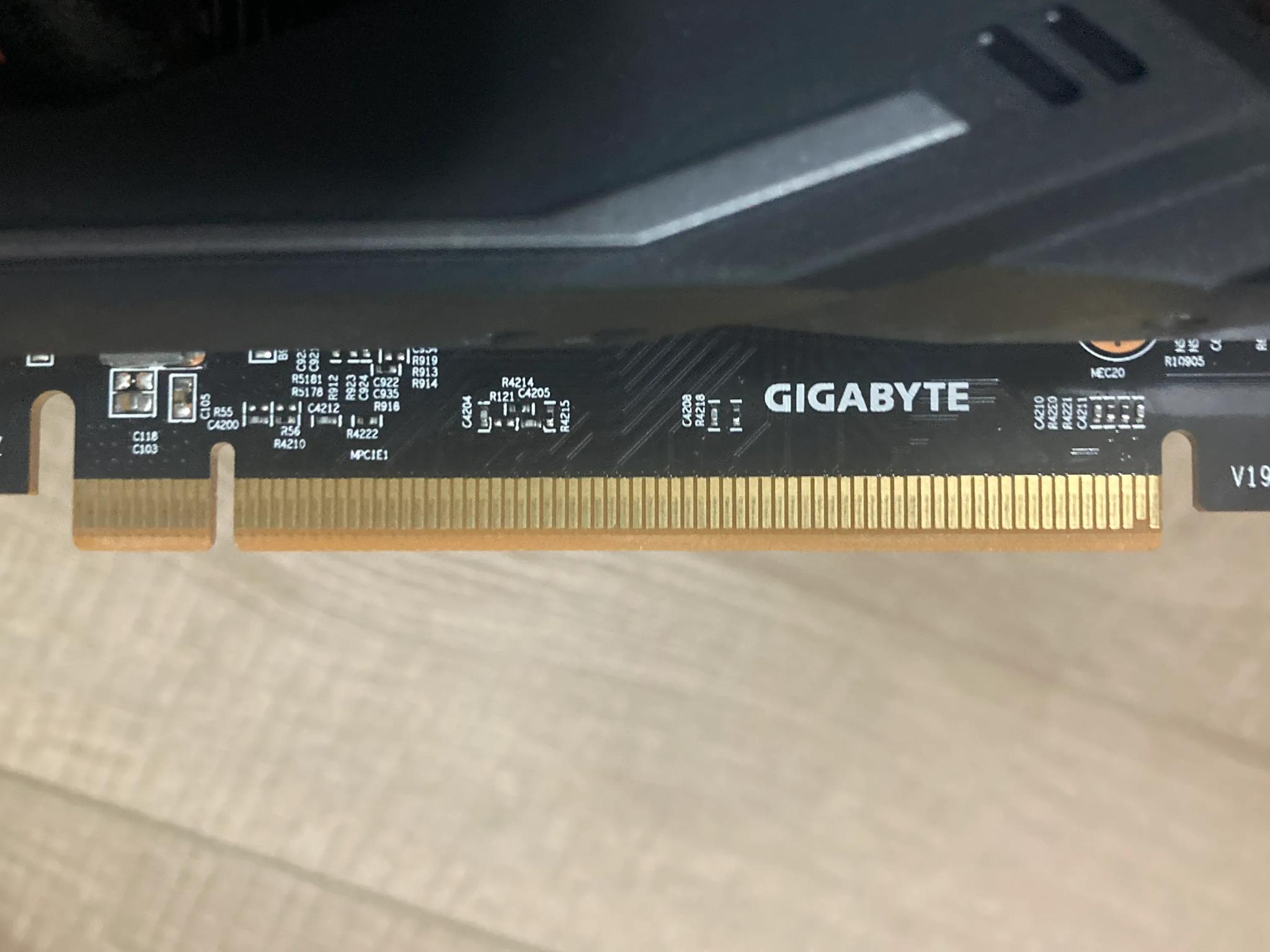 AMD RX 5600XT 6GB (Gigabyte Gaming OC Model)