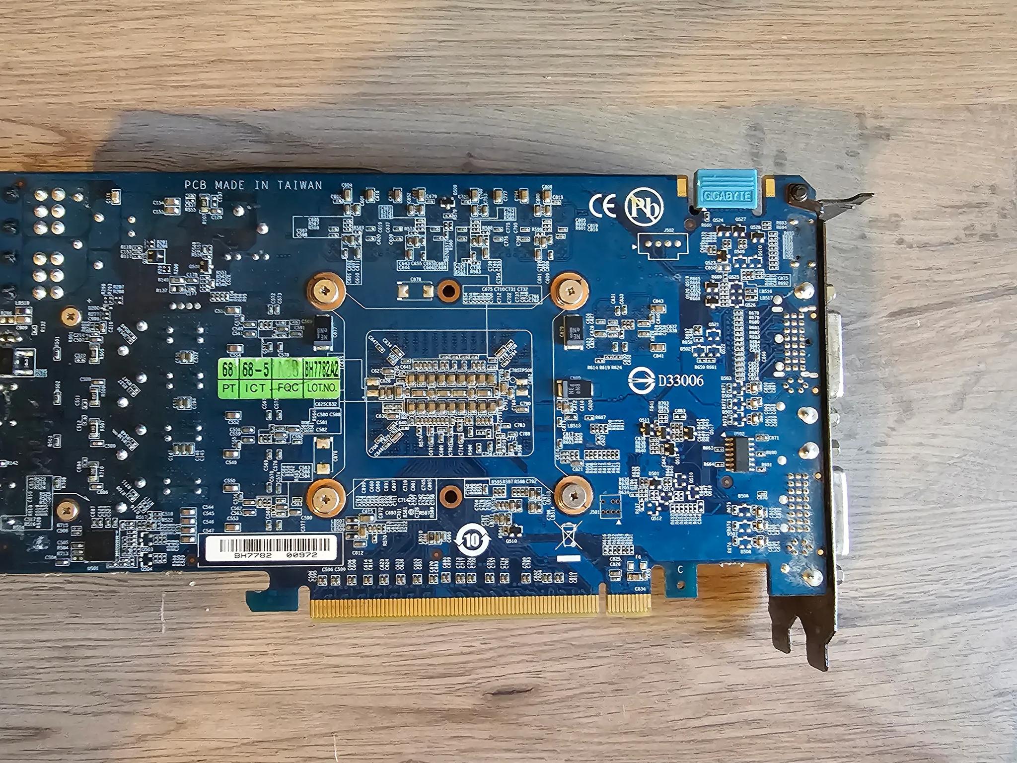 GTX 560 OC Gigabyte Windforce