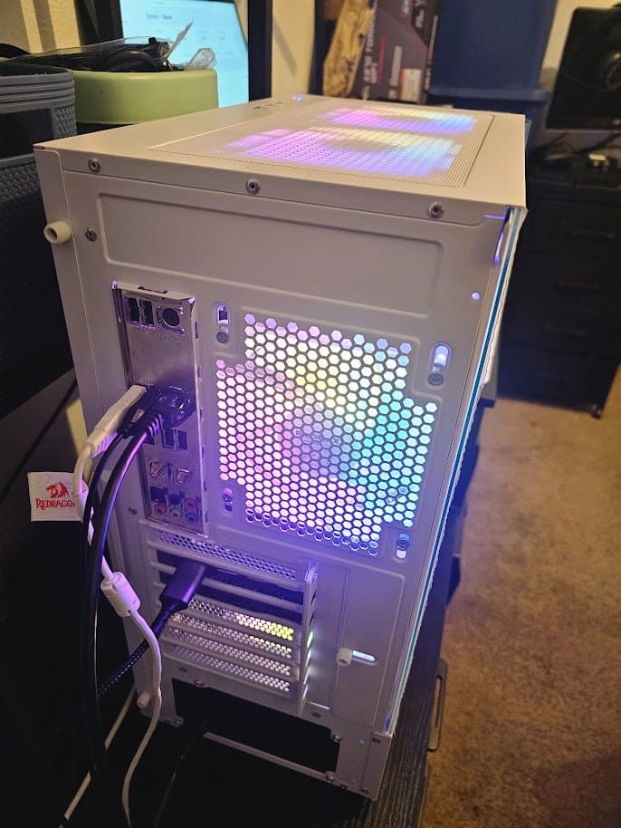 ⚡ White RGB Gaming PC – RTX 5060 Ti / i5‐12600KF – 240FPS Monster / Clean Build ⚡