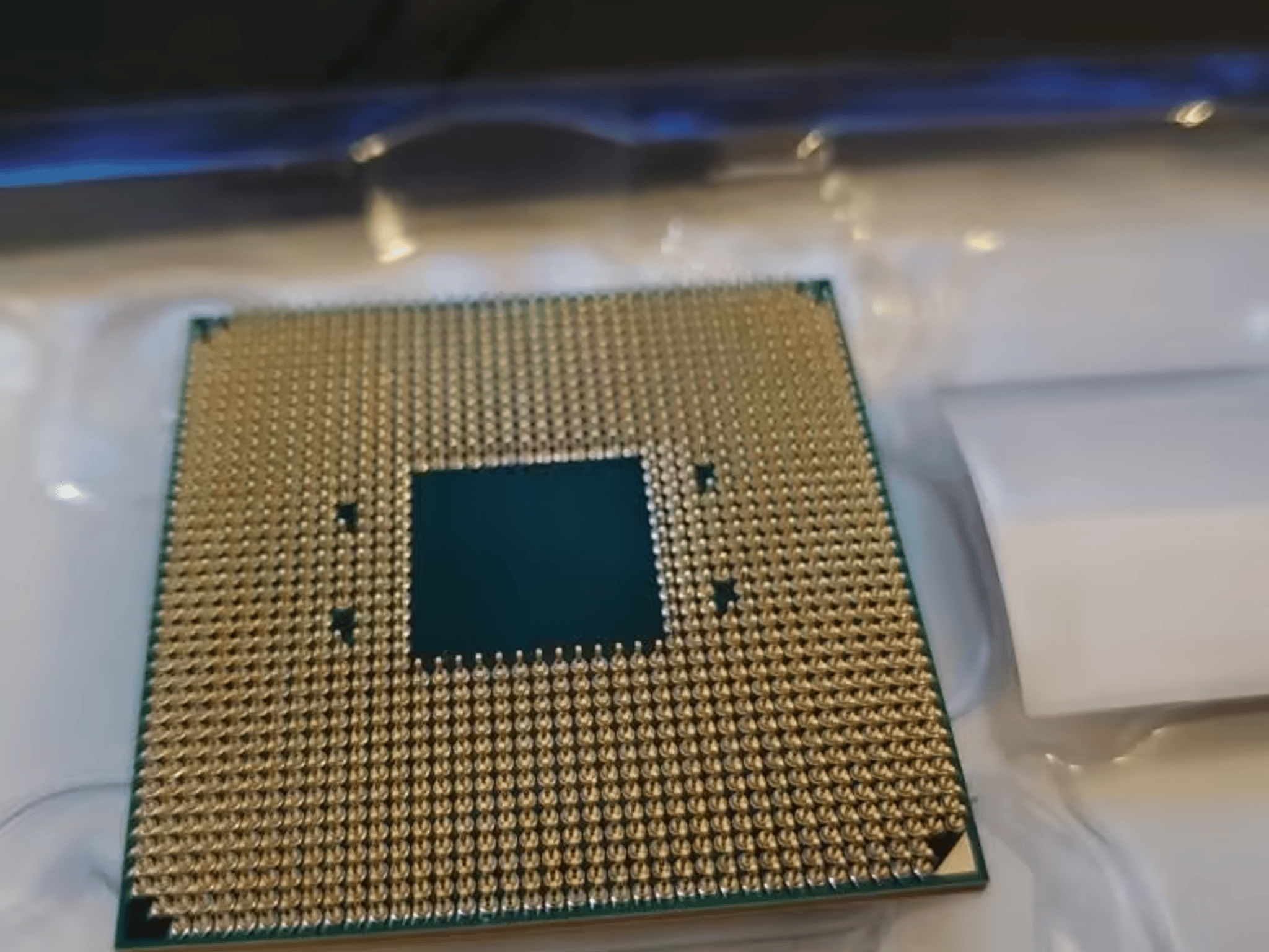 Ryzen 7 2700x 8 Cores/16 Threads CPU