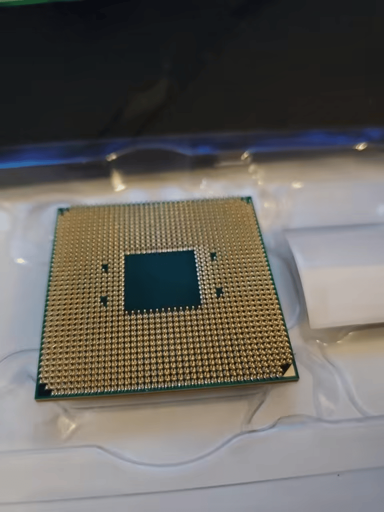 Ryzen 7 2700x 8 Cores/16 Threads CPU