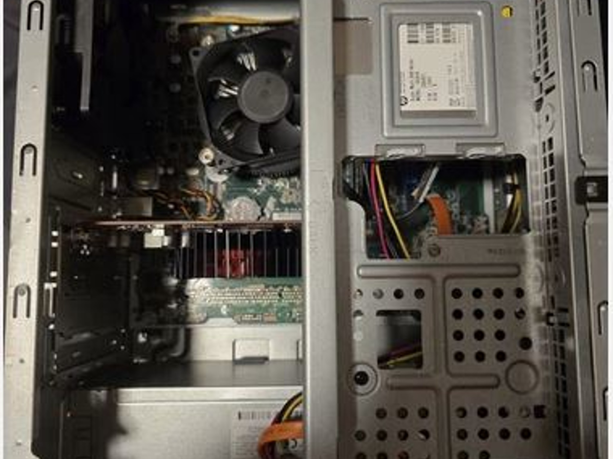 HP 280 G3 MT i3-7100 8GB RAM 500GB HDD Radeon Rx 460 Windows 11 Pro