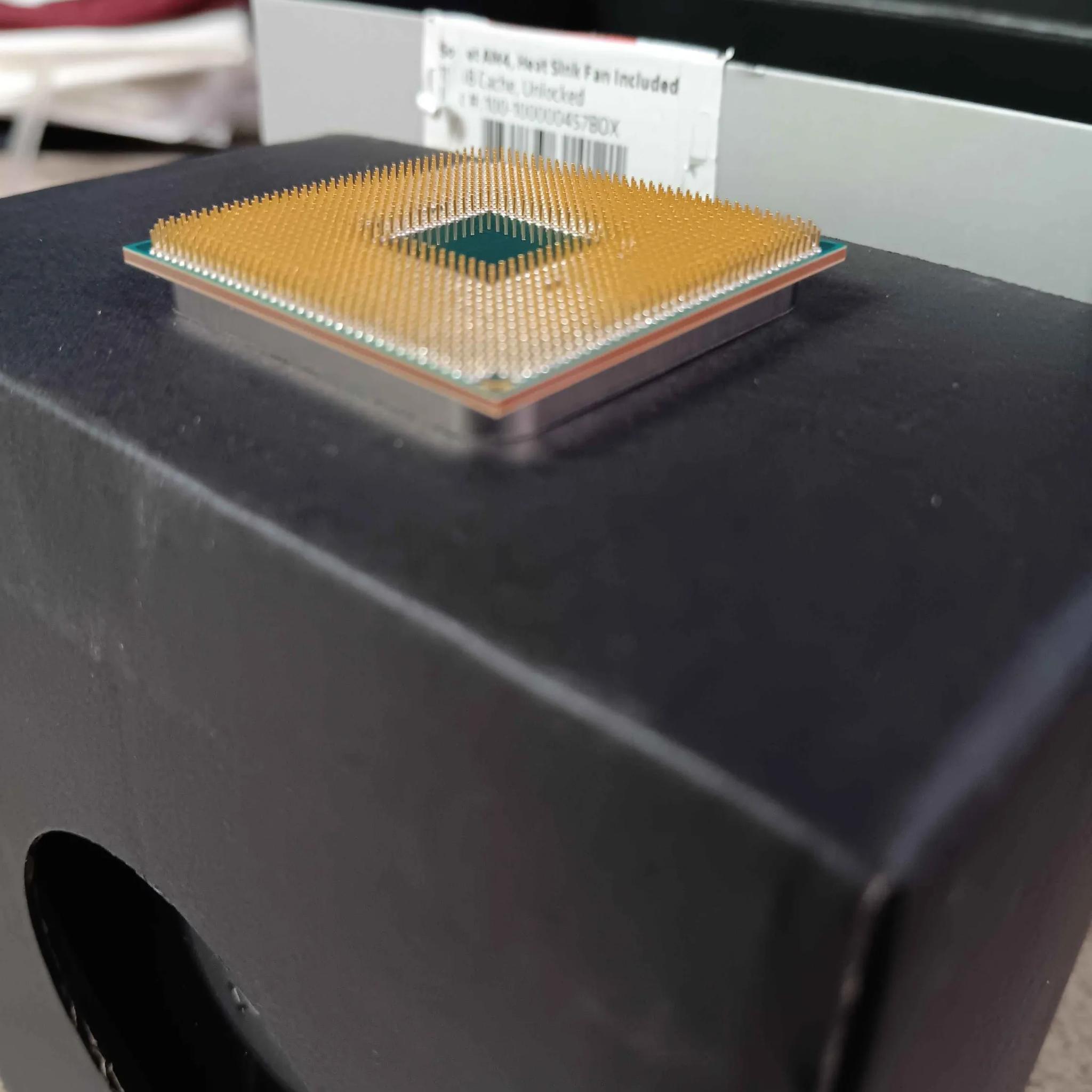 AMD Ryzen 5 5500 Processor (4.2 GHz, 6 Cores, Socket AM4)